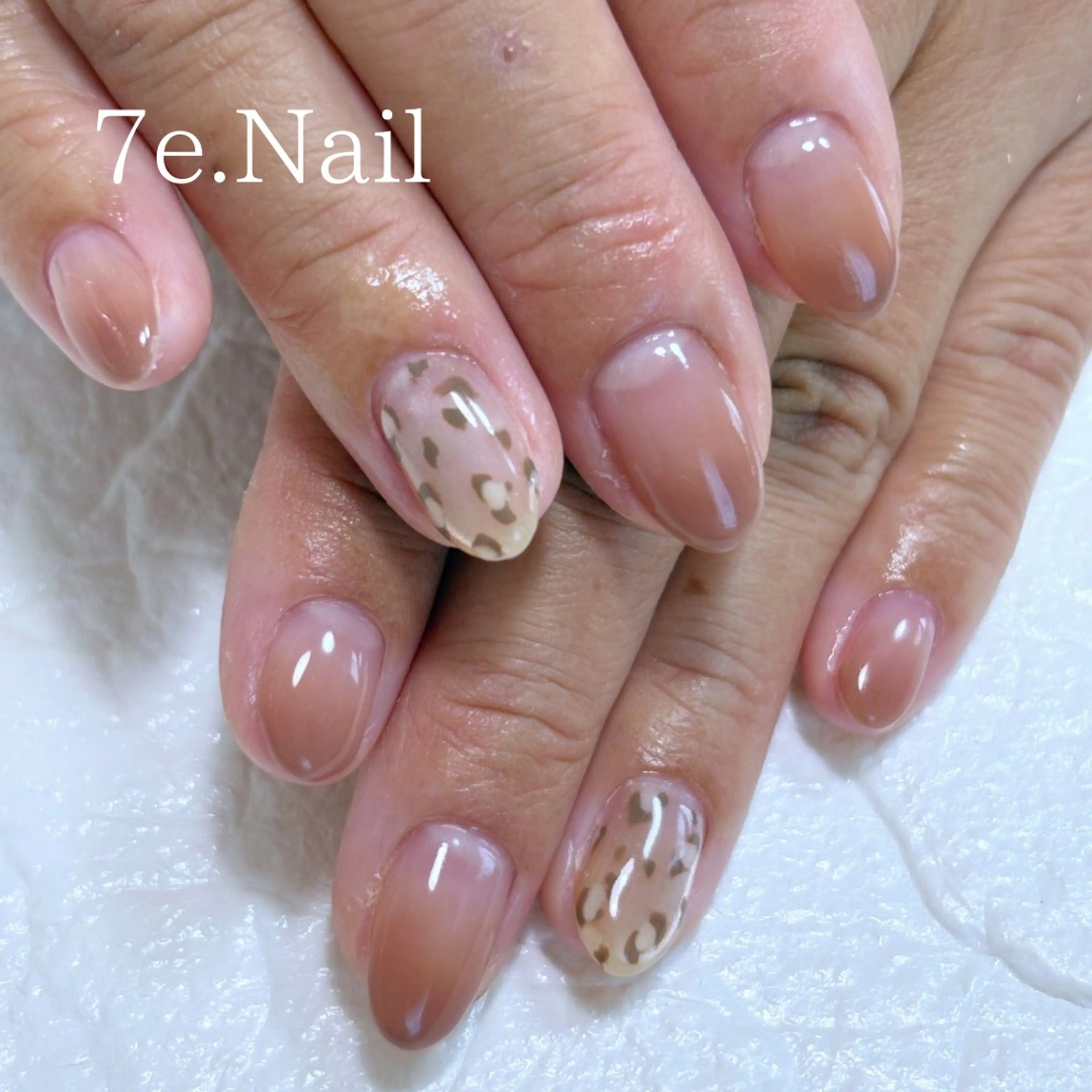 ネイル 7e. Nailのネイルデザイン