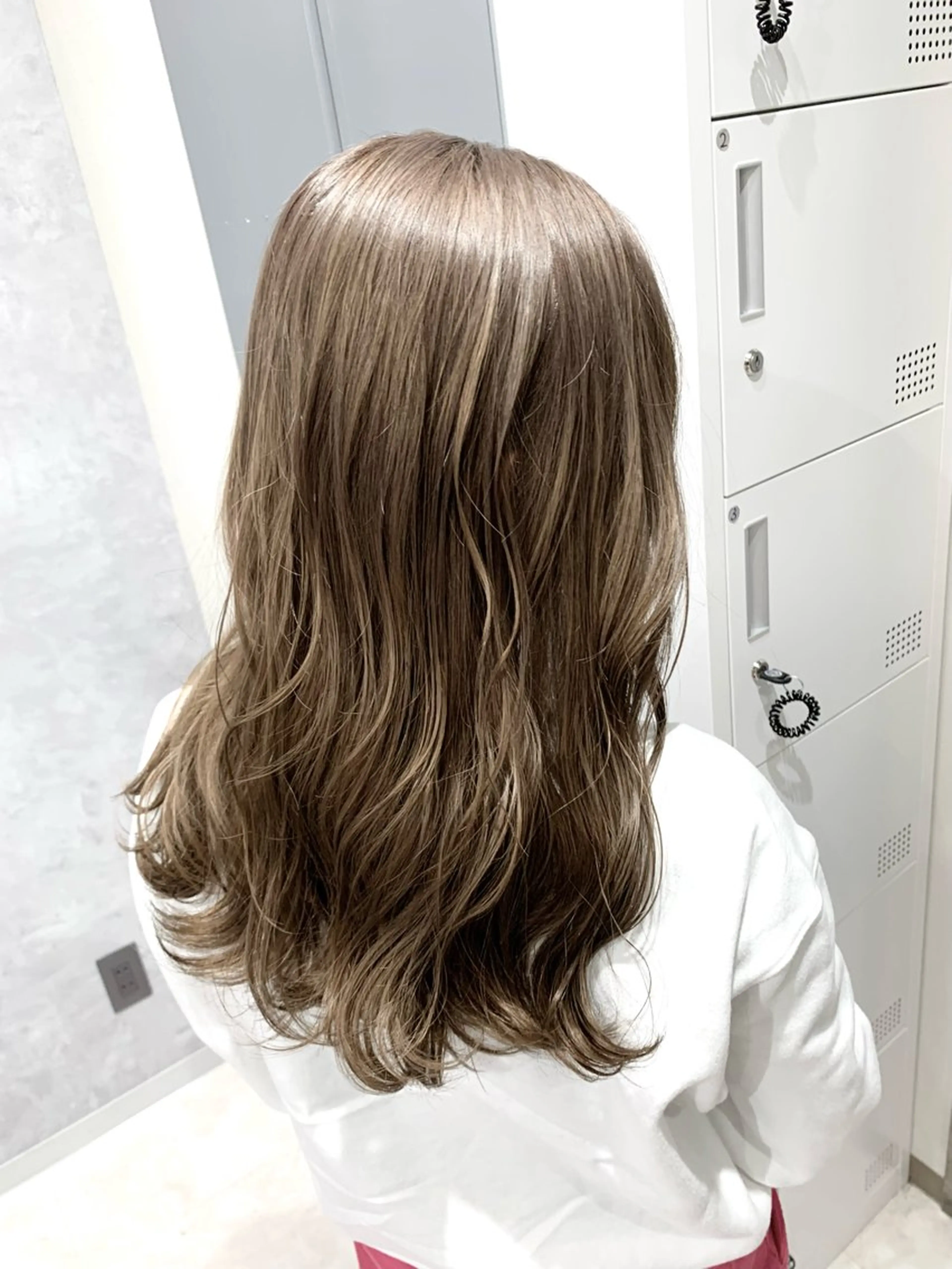 セミロング 池袋/ダブルカラー GLADGE🩵のヘアスタイル