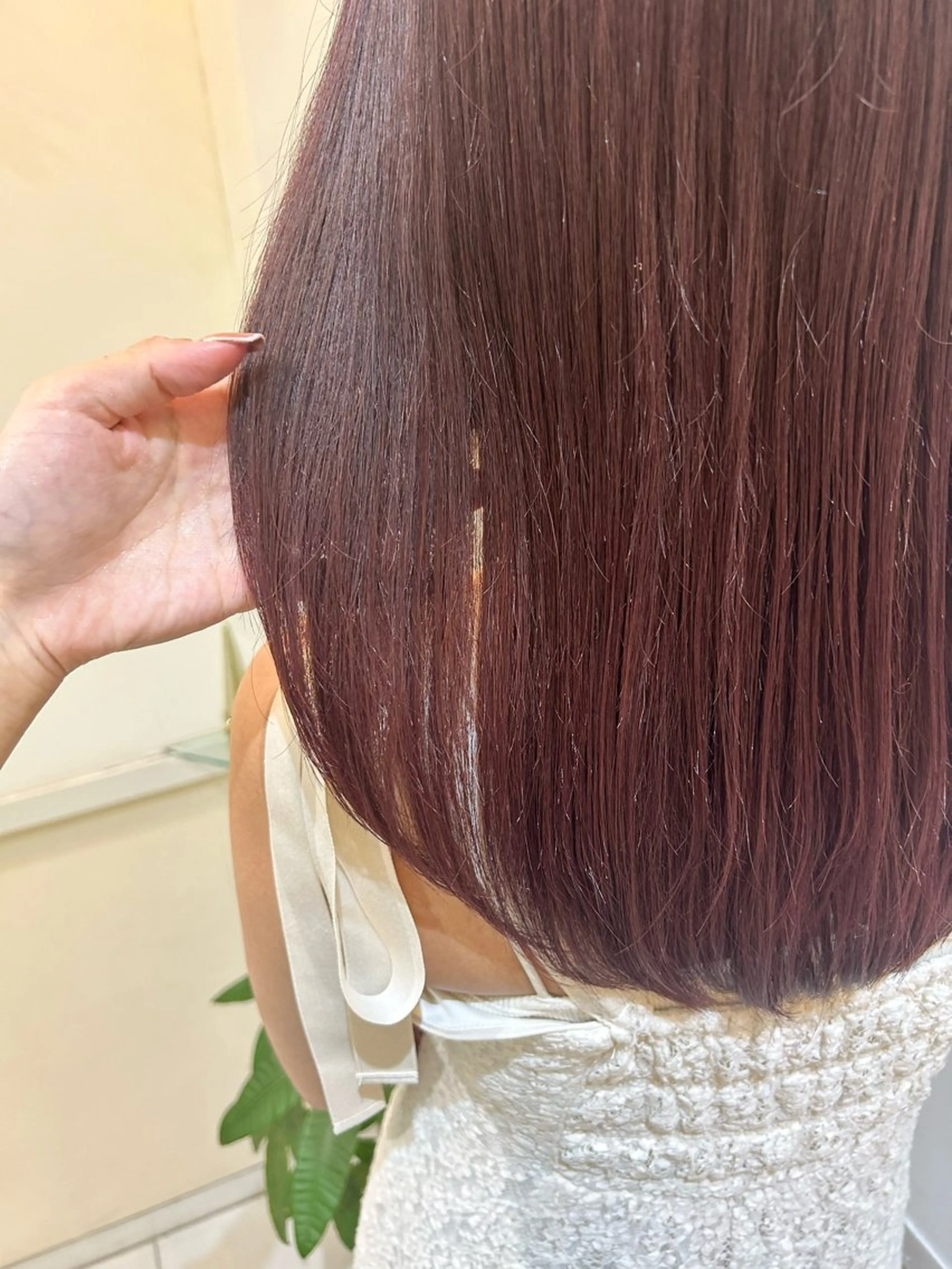 セミロング ピンクブラウン 🪄髪質改善艶カラー 🦄石井栞のヘアスタイル