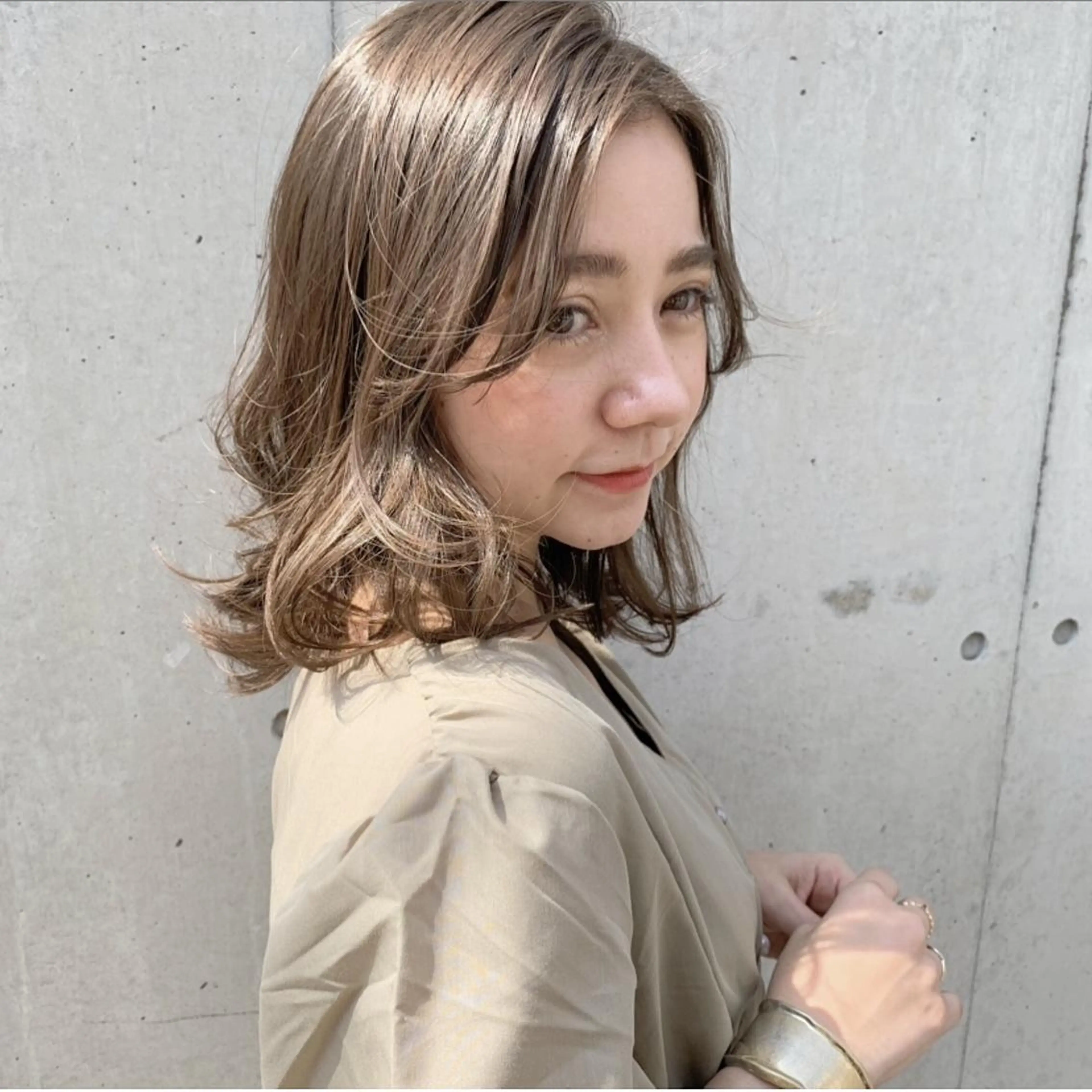 ミディアム カラー ベージュカラー 透明感カラー オリーブベージュ park theSTANDARD所属・HARUKA ♡モデル募集中♡のヘアスタイル