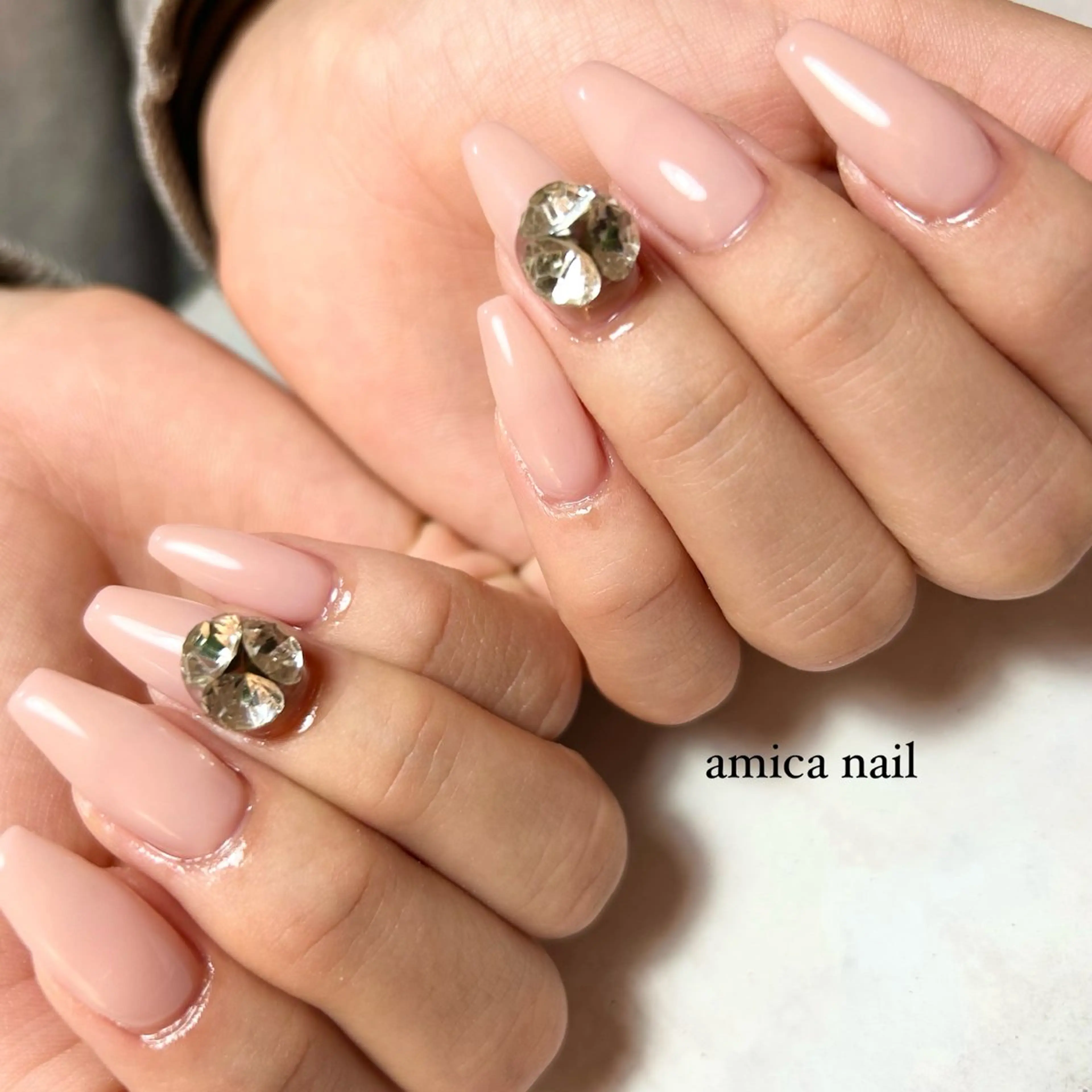 ネイル キラキラネイル ロングネイル ハンドネイル _amica nail_のネイルデザイン