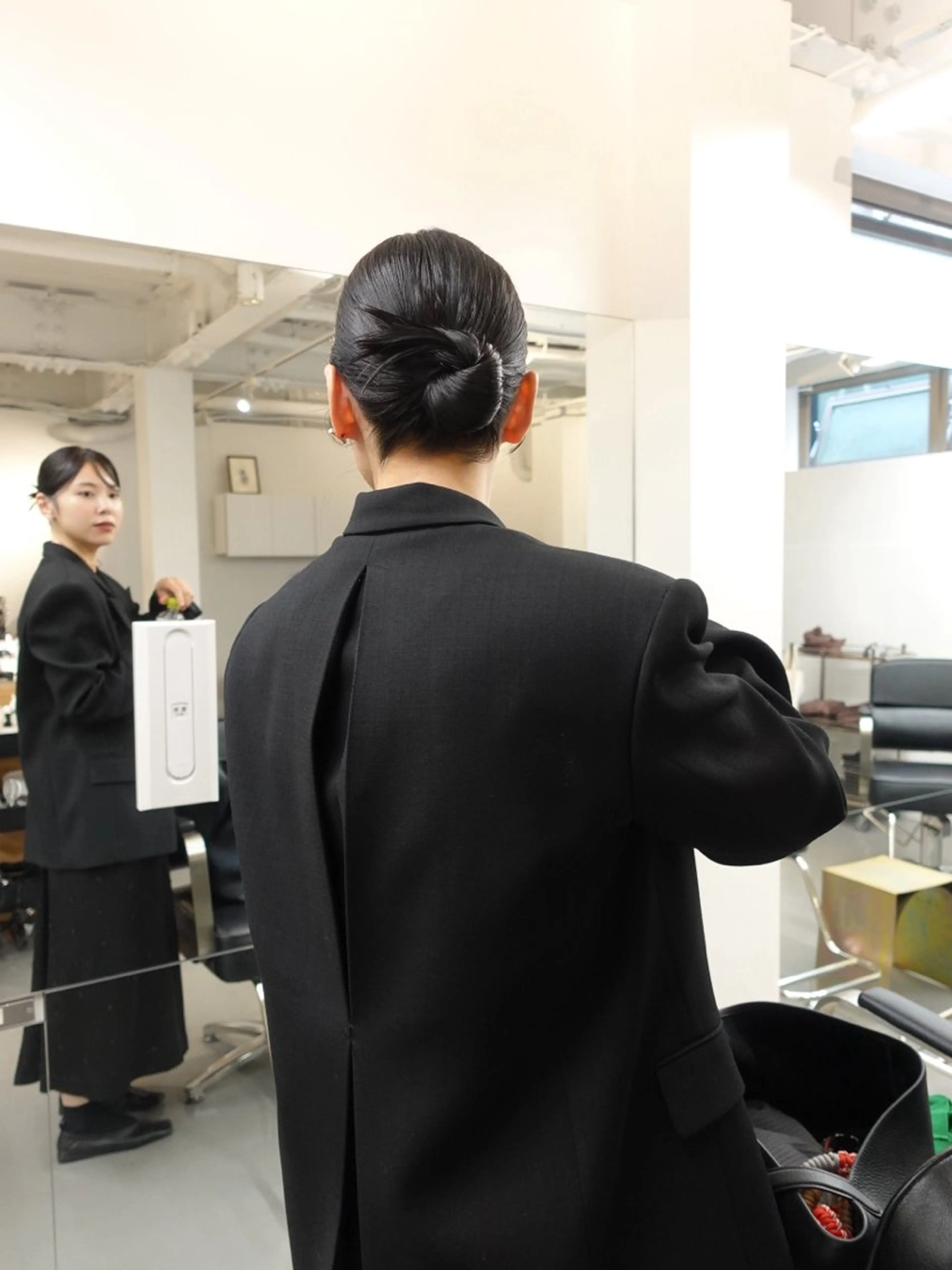 ミディアム カラー ヘアアレンジ ヘアセット mina 🌷のヘアスタイル