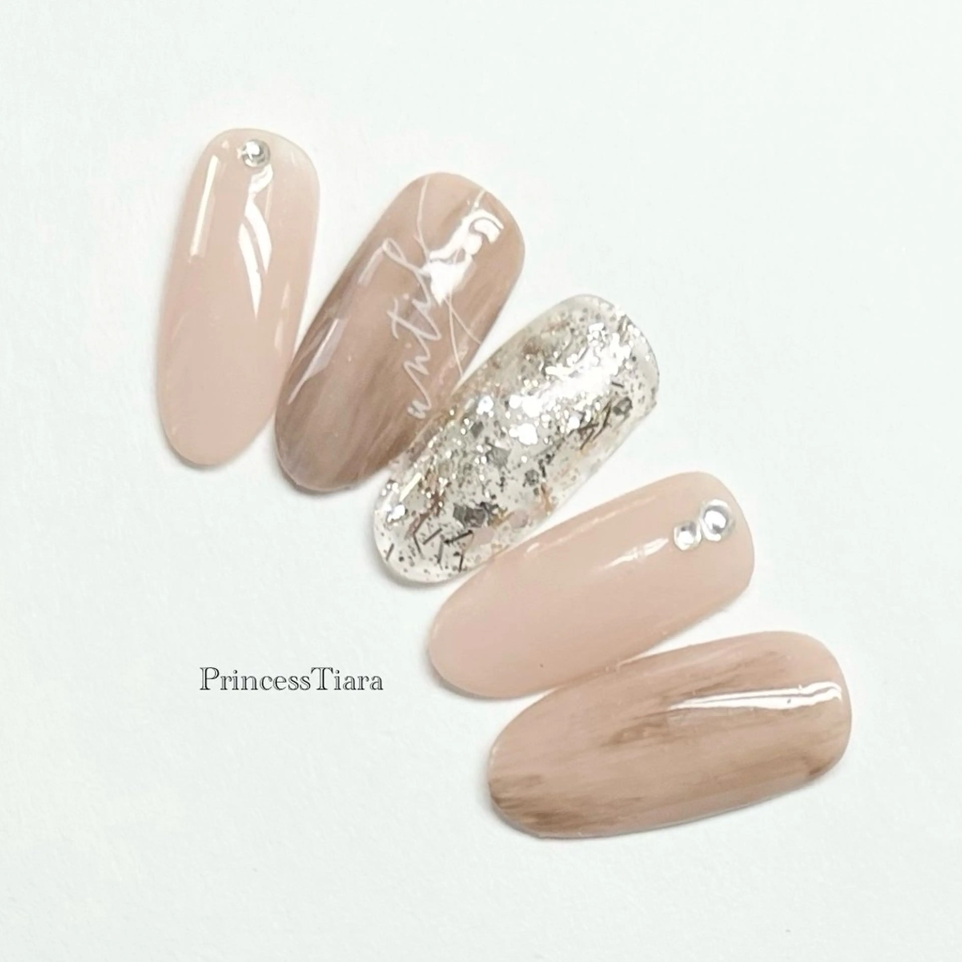 ネイル Grantulle nailのネイルデザイン