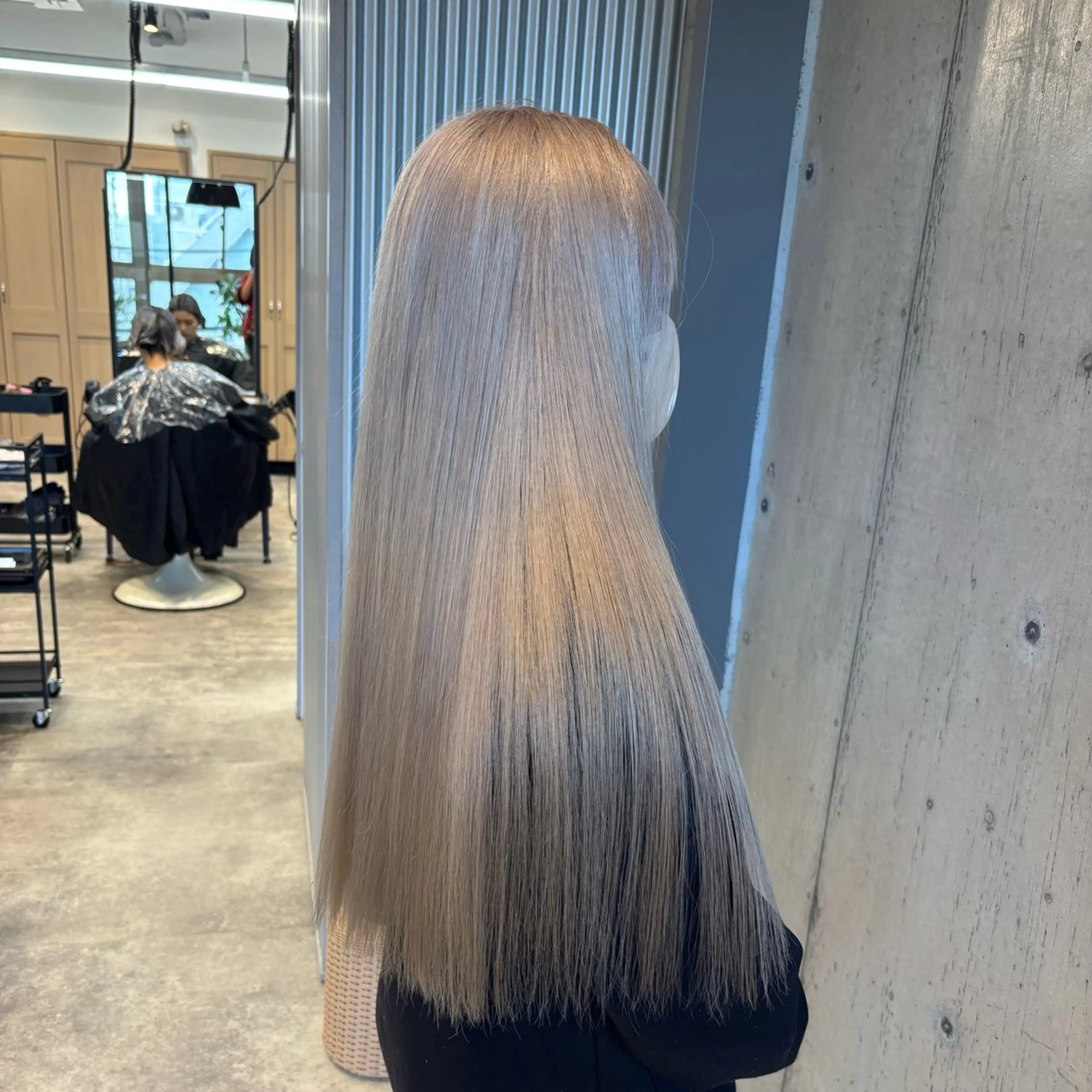 ロング カラー ヘアカラー トリートメント 🍎ハイトーン/ 透明感カラー🍎リオのヘアスタイル