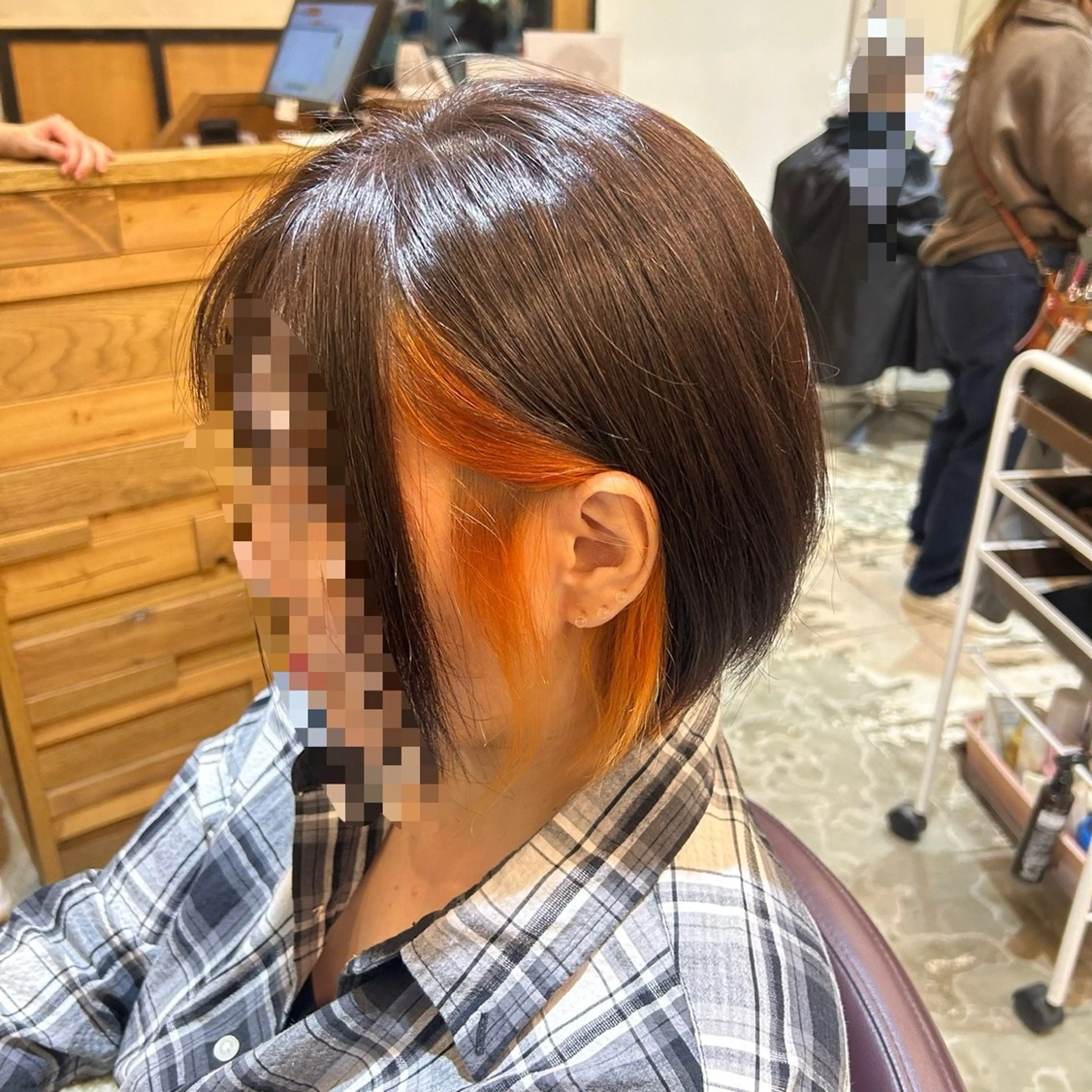 カラー 若狭 彩花のヘアスタイル