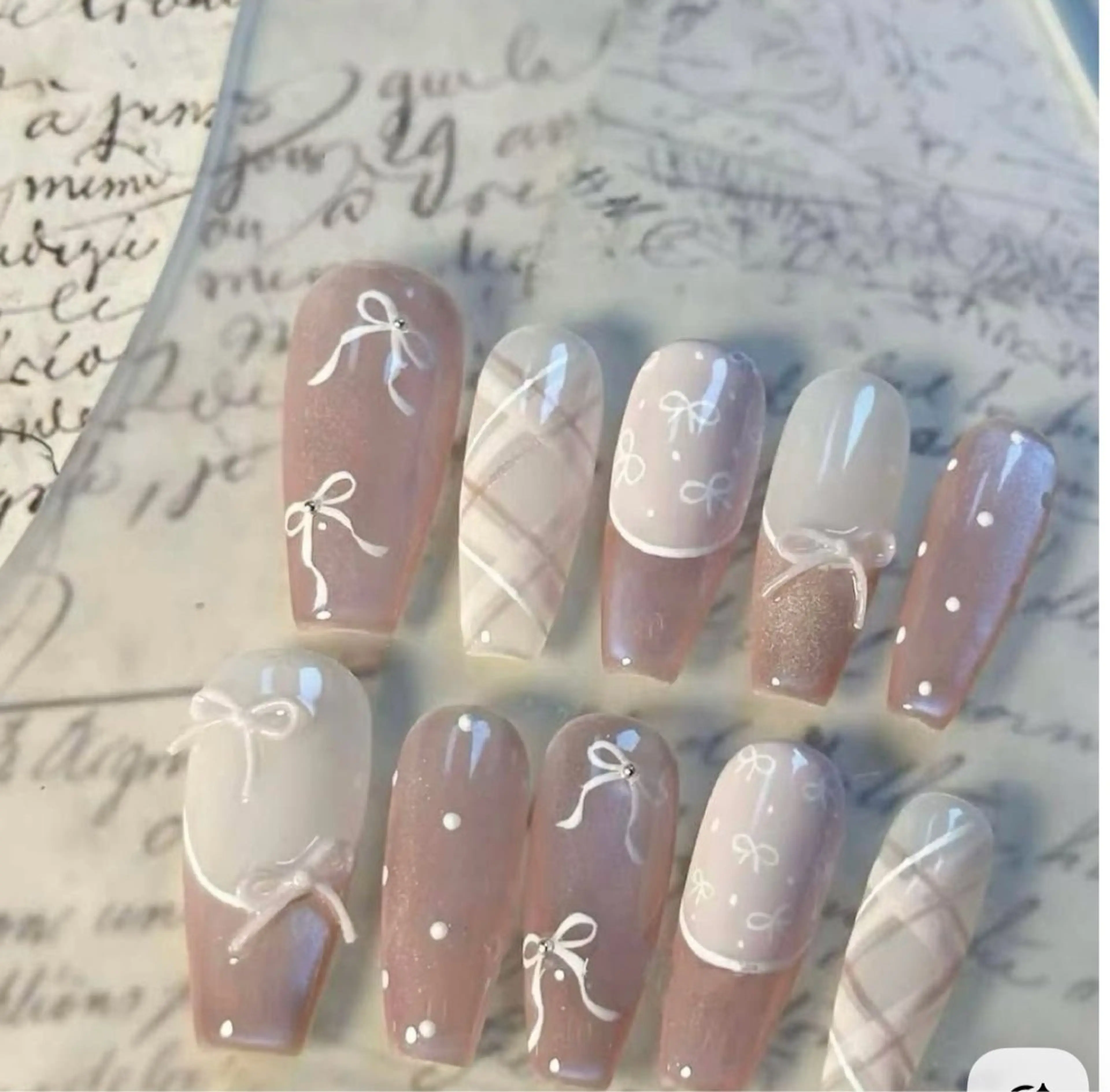 ネイル アートネイル フットネイル フレンチネイル ジェルネイル 韓国ネイル ハンドネイル フットネイル ハンドケア YURI Nail Narita所属・YURI Nail NARITAのネイルデザイン