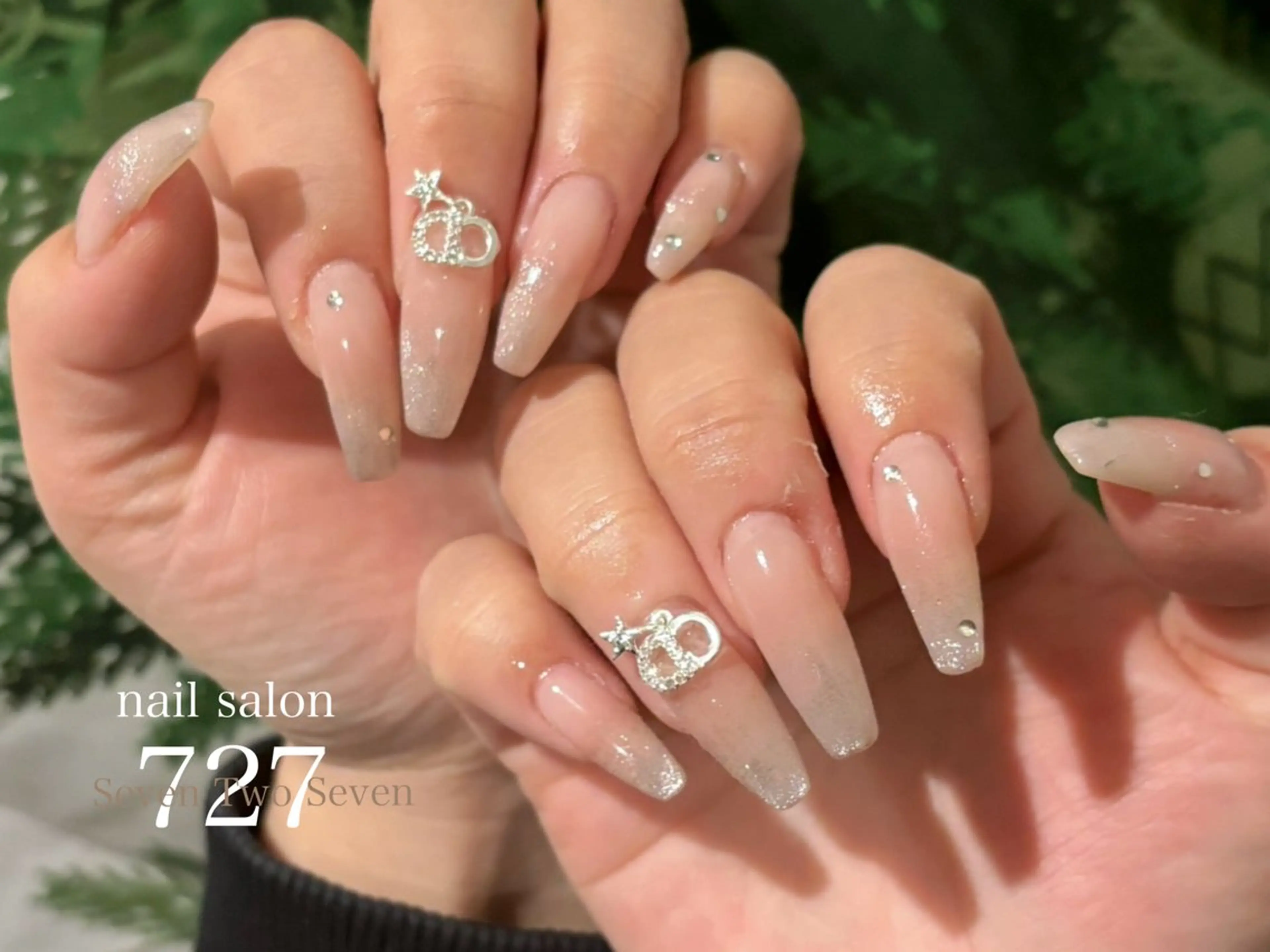 ネイル ハンドネイル 727 nailのネイルデザイン