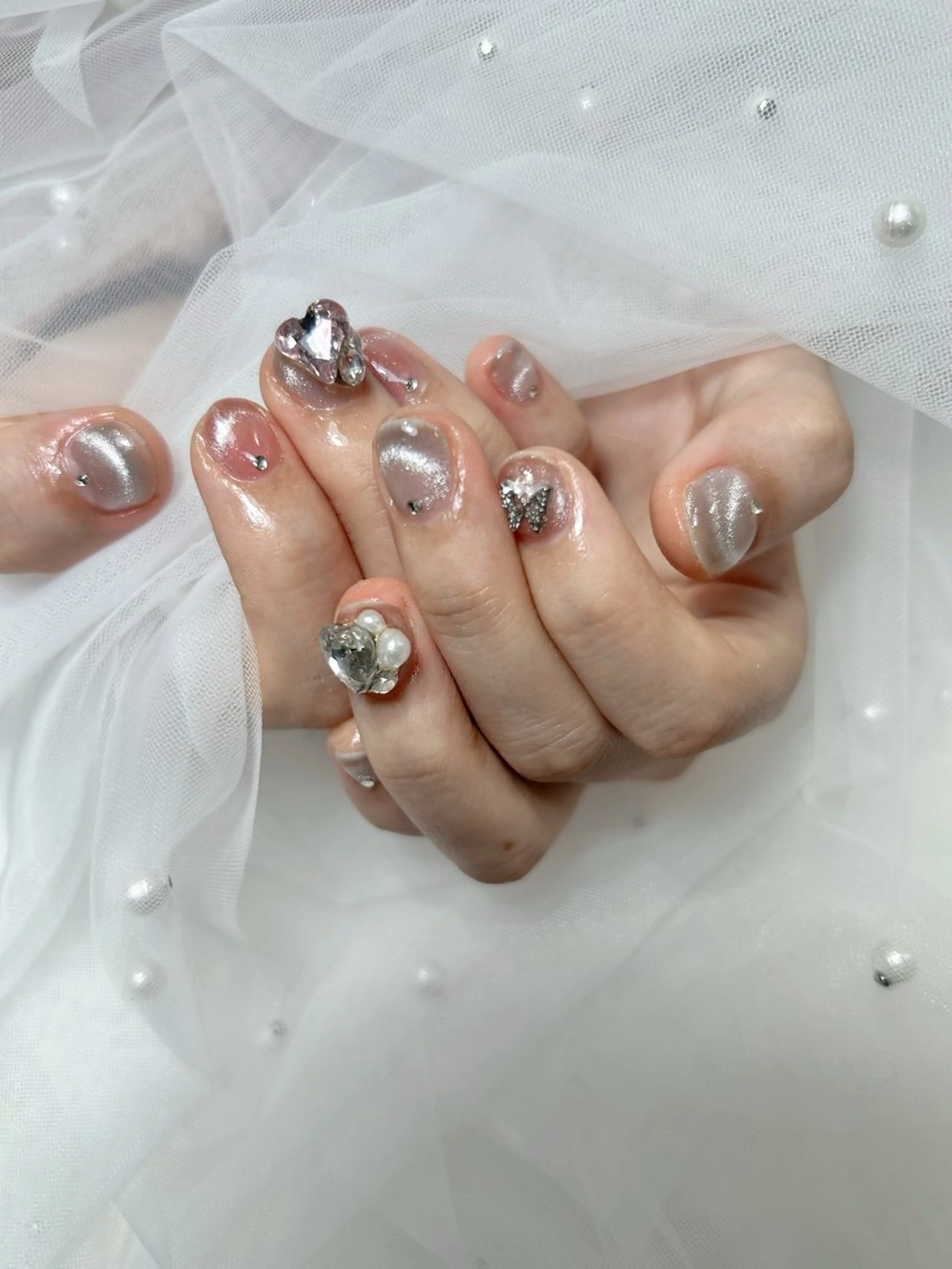 ネイル アートネイル 桜ネイル フレンチネイル ガラスフレンチ グラデーション ミナ🌈 Laule'aのネイルデザイン