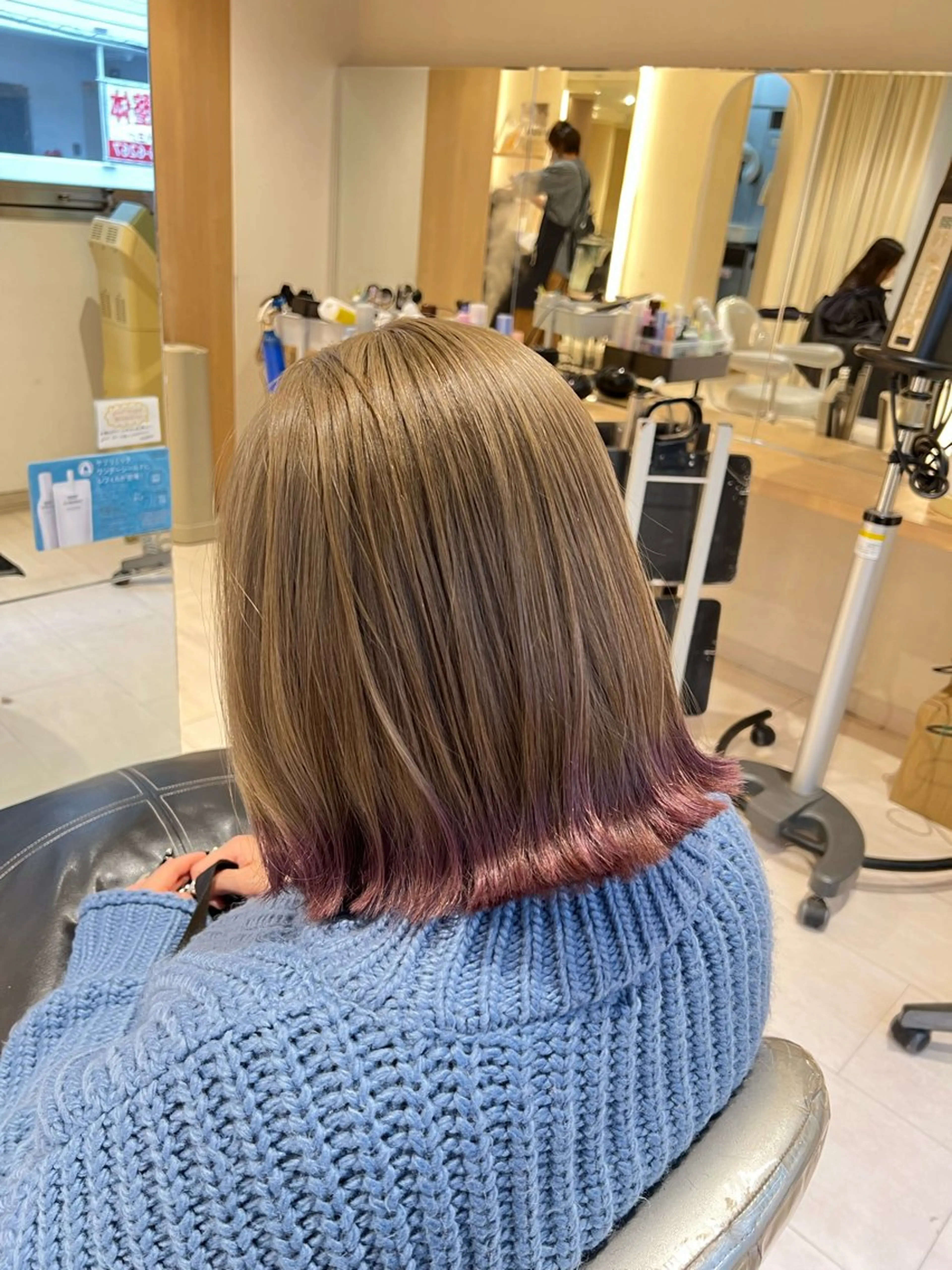 カラー デザインカラー 久永 菫のヘアスタイル