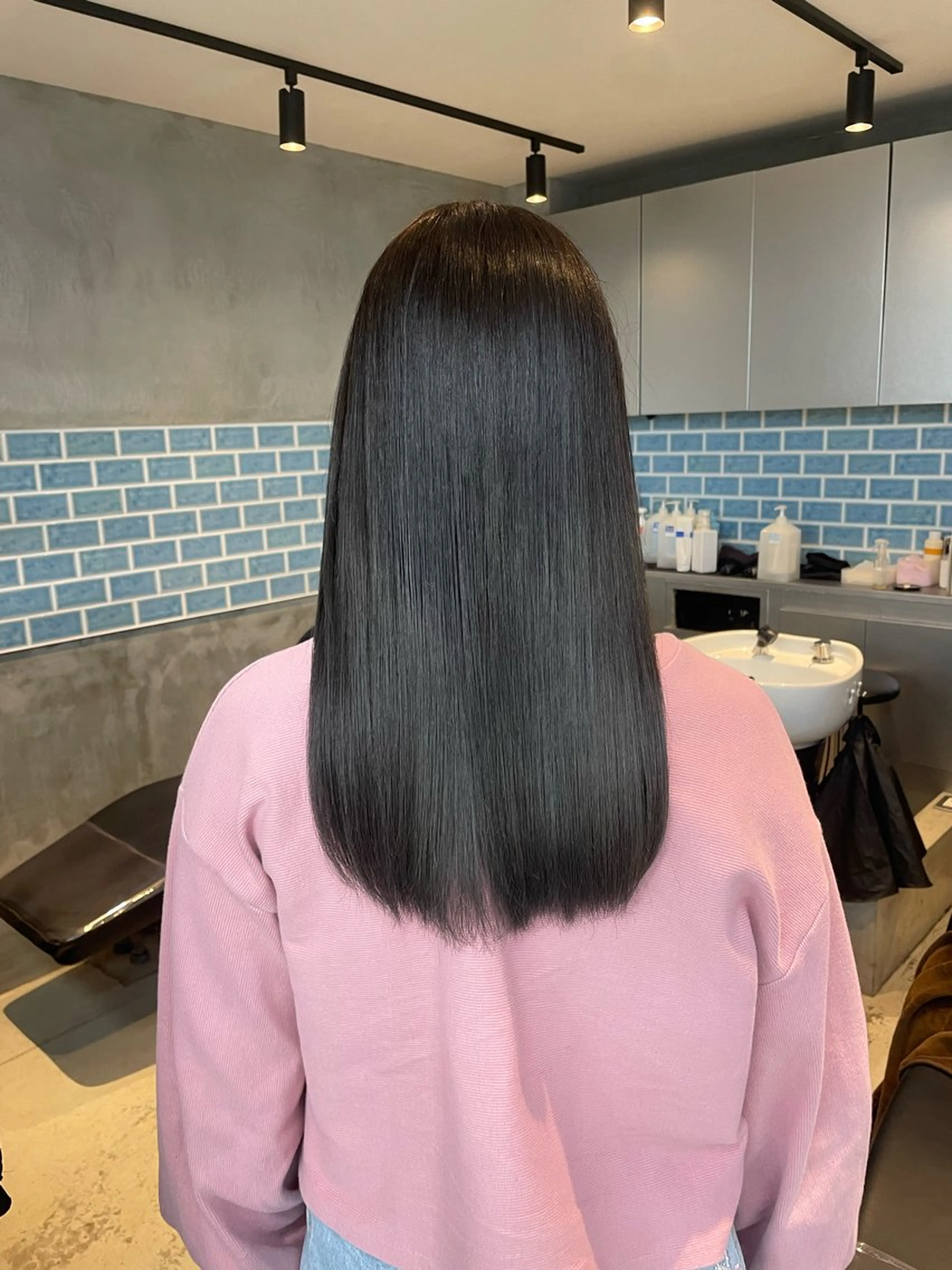 セミロング 🐰ほのか /透明感カラーのヘアスタイル