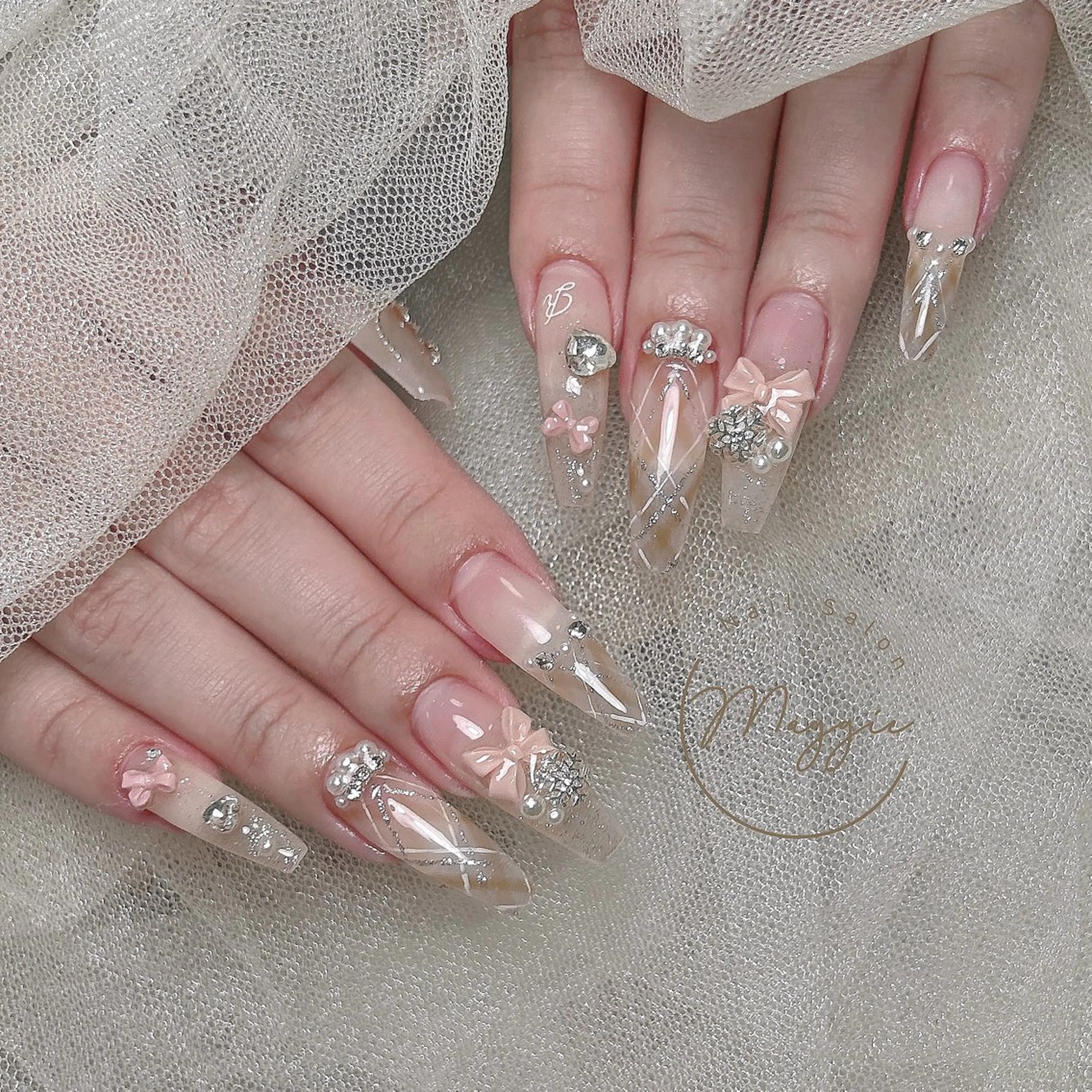 ネイル Maggie Nail🦩のネイルデザイン