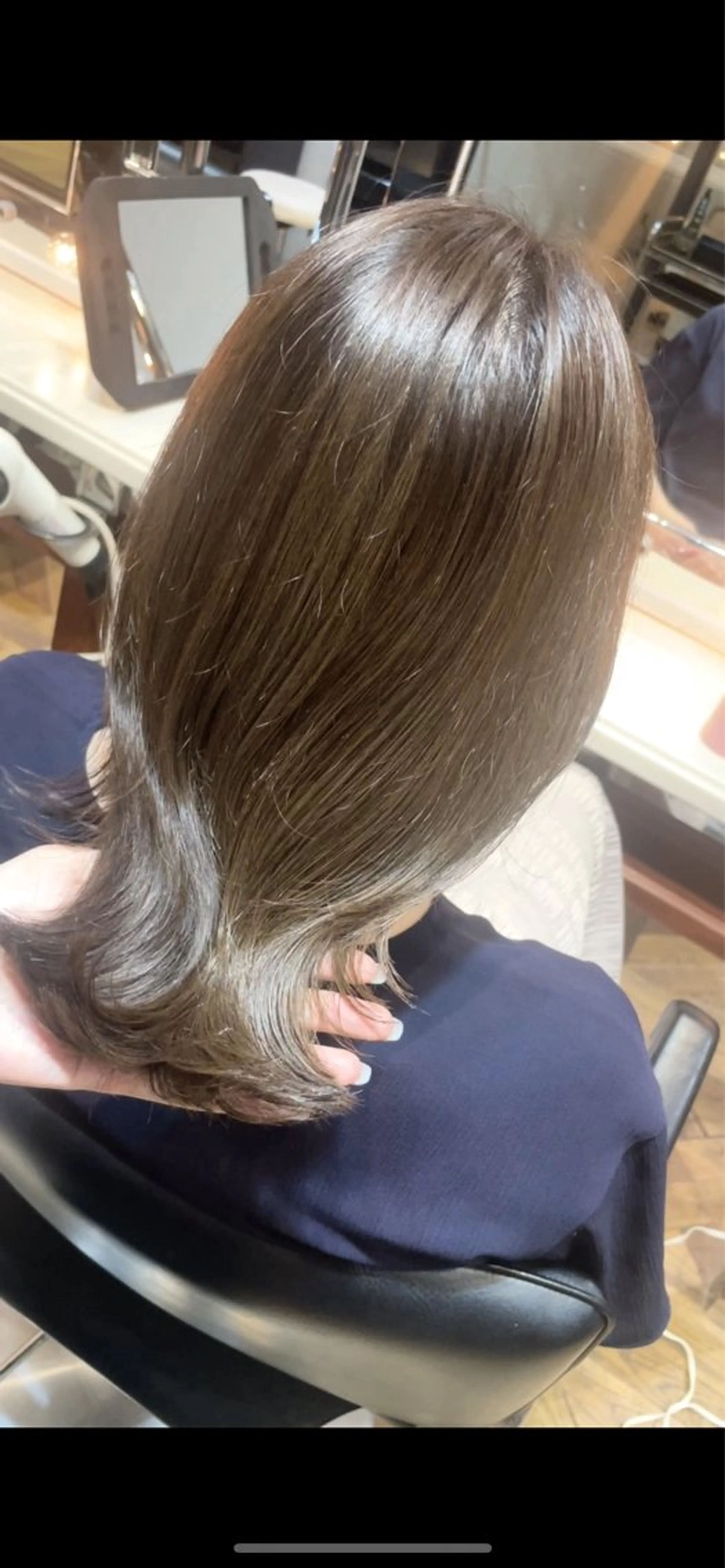 ミディアム カラー ボブレイヤー ベージュカラー ブリーチ 透明感カラー ブリーチなしカラー カット ヘアカラー トリートメント BEBE所属・ご新規様限定 透明感カラーKANAのヘアスタイル