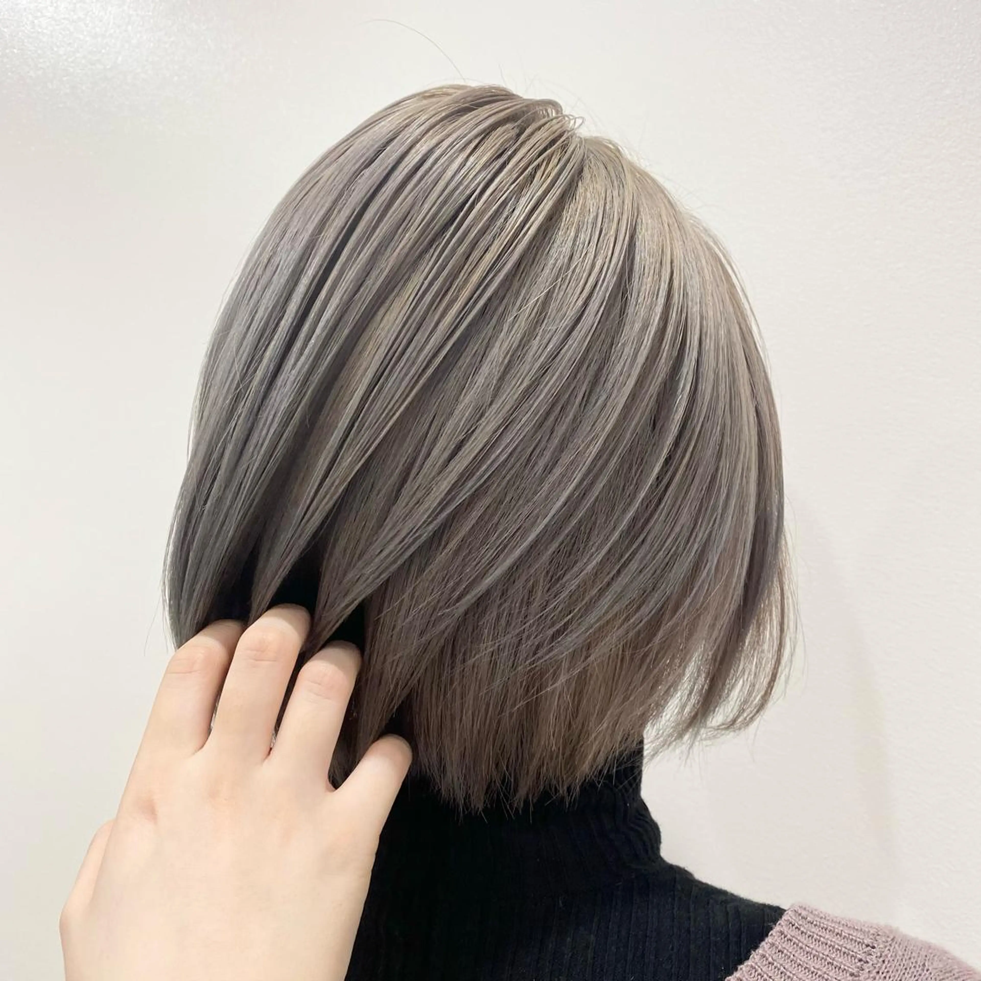 ショート カラー EMANON心斎橋所属・マンツーマン女性 美容師 奏のヘアスタイル