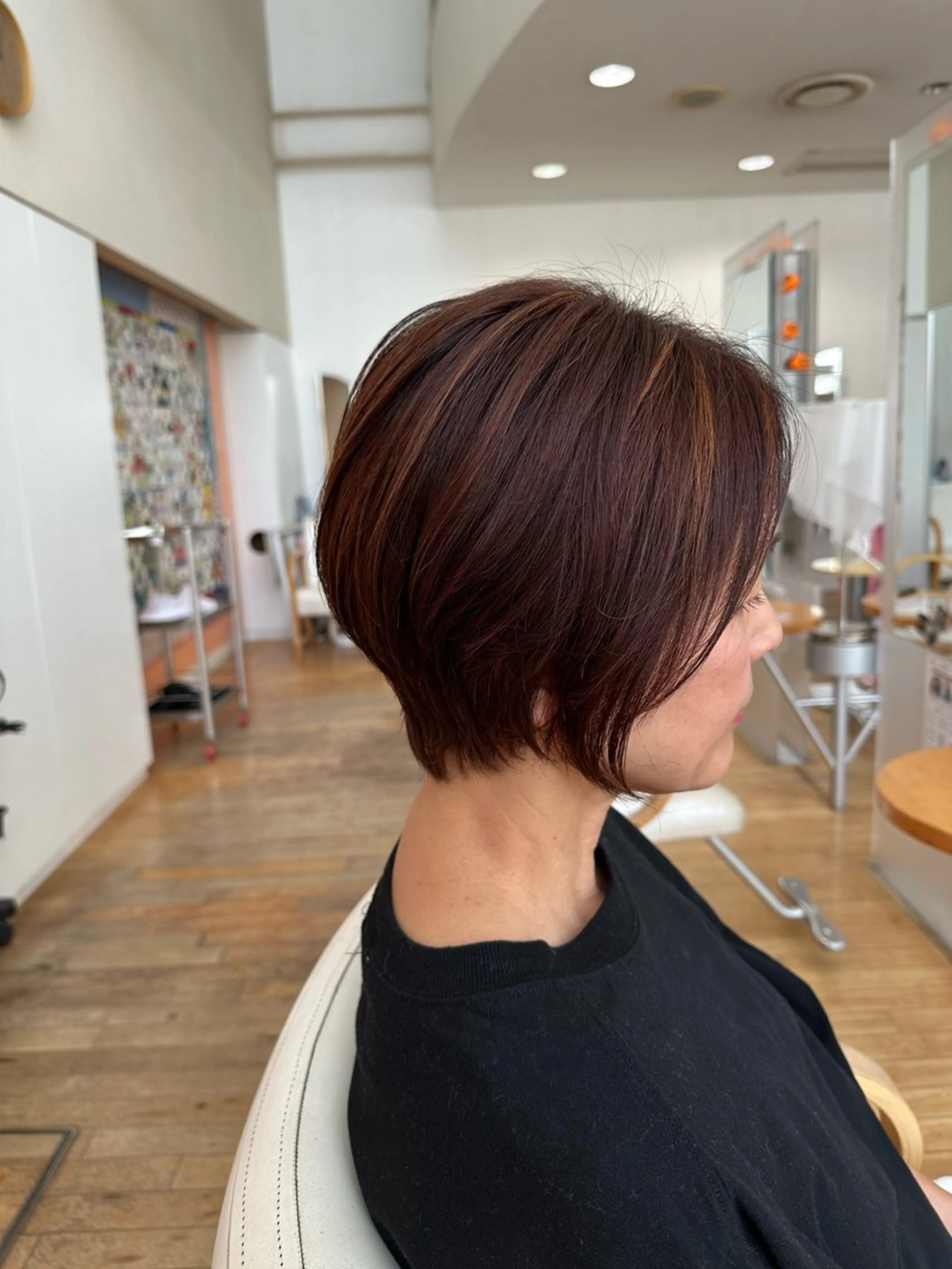 ショート カラー 山本 瑠華のヘアスタイル
