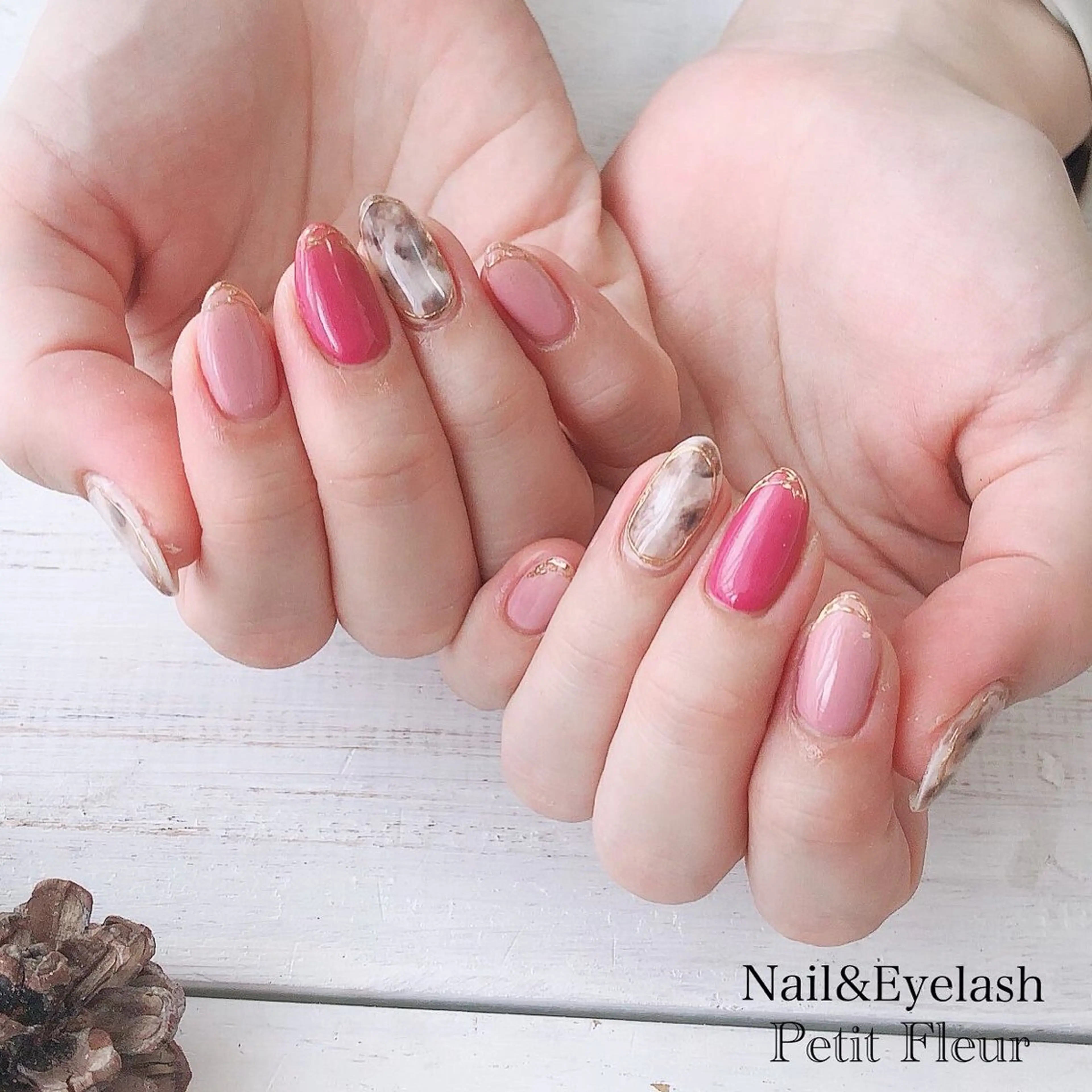 ネイル Petit Fleur所属・青柳 亜梨奈のマツエク・マツパデザイン