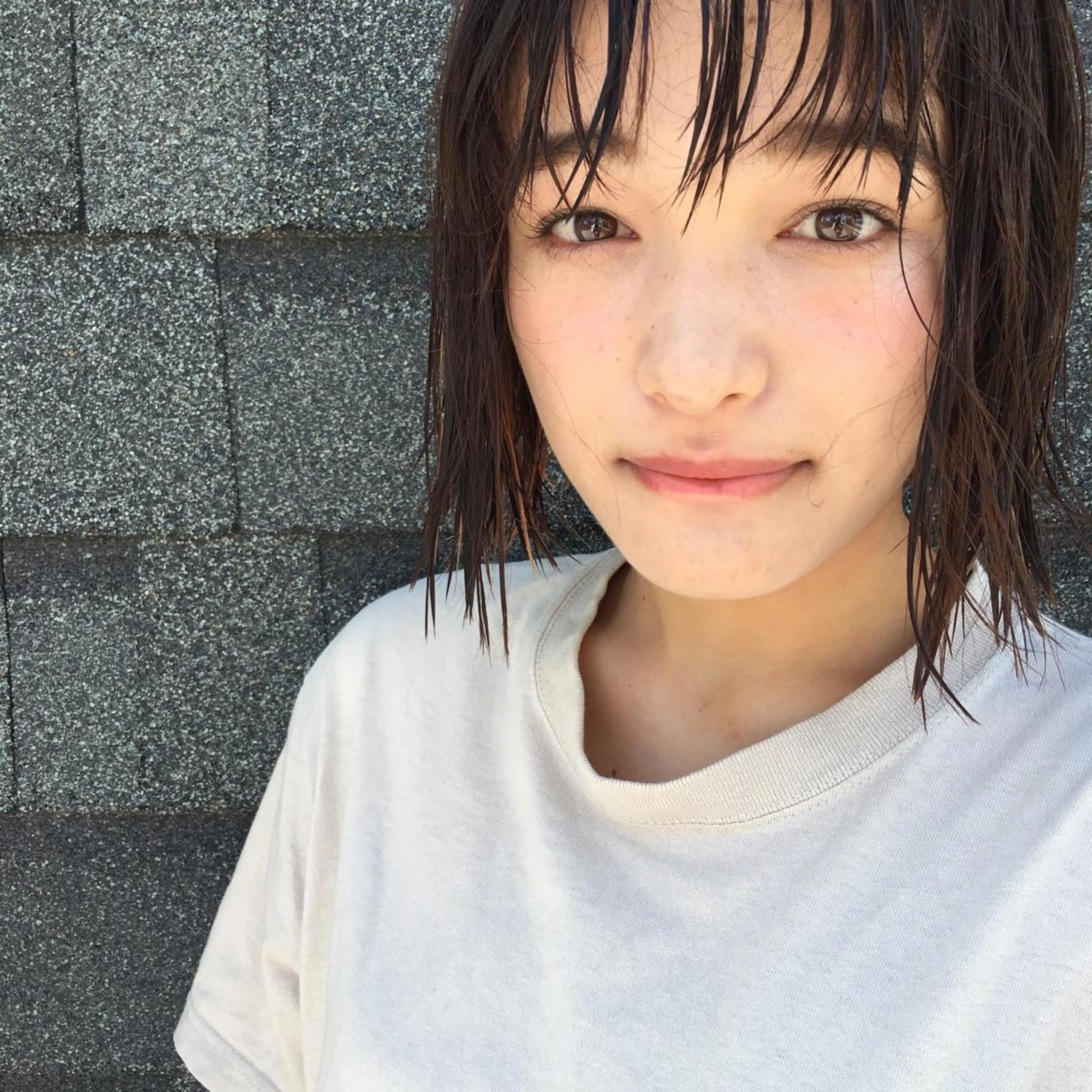 ショート カラー アッシュ ダークアッシュ レイヤーカット BLend 渋谷のヘアスタイル