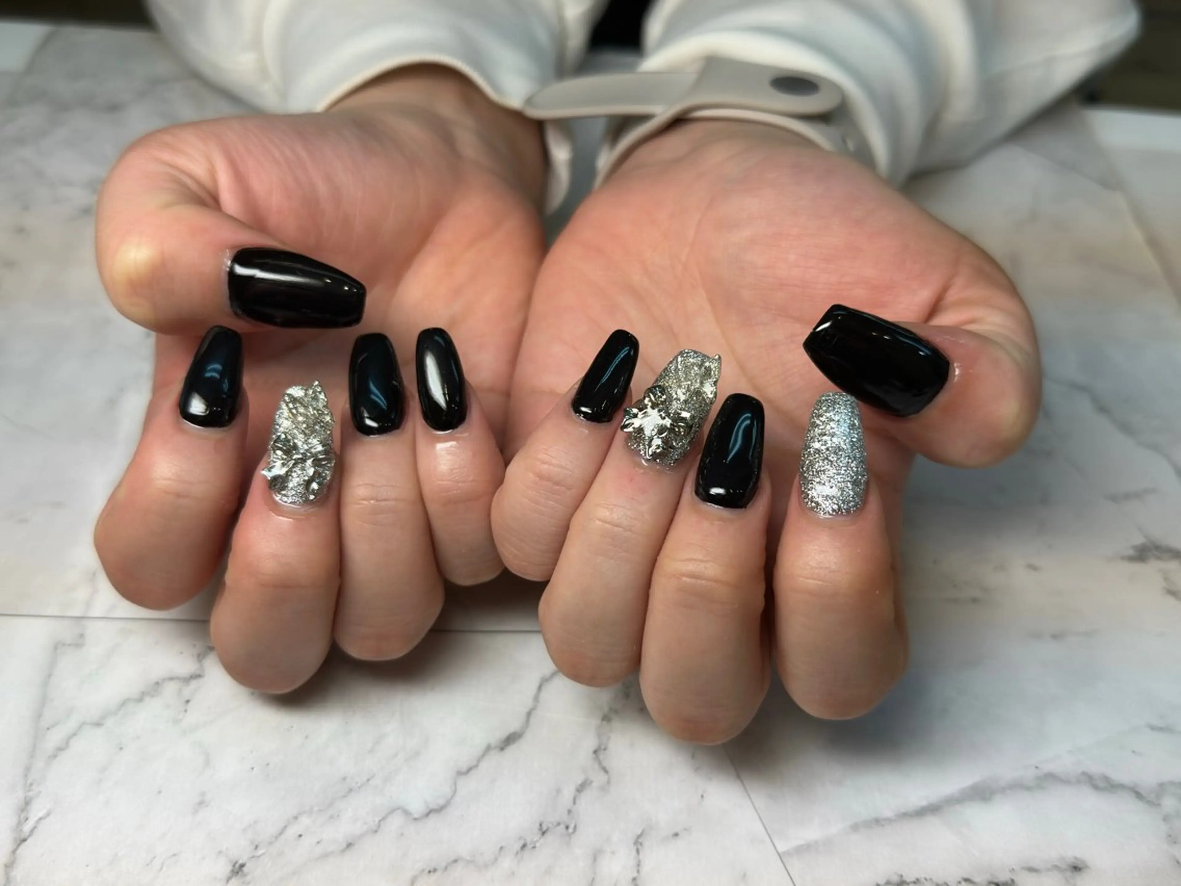 ネイル ハンドネイル Queennail 北堀江AYAのネイルデザイン