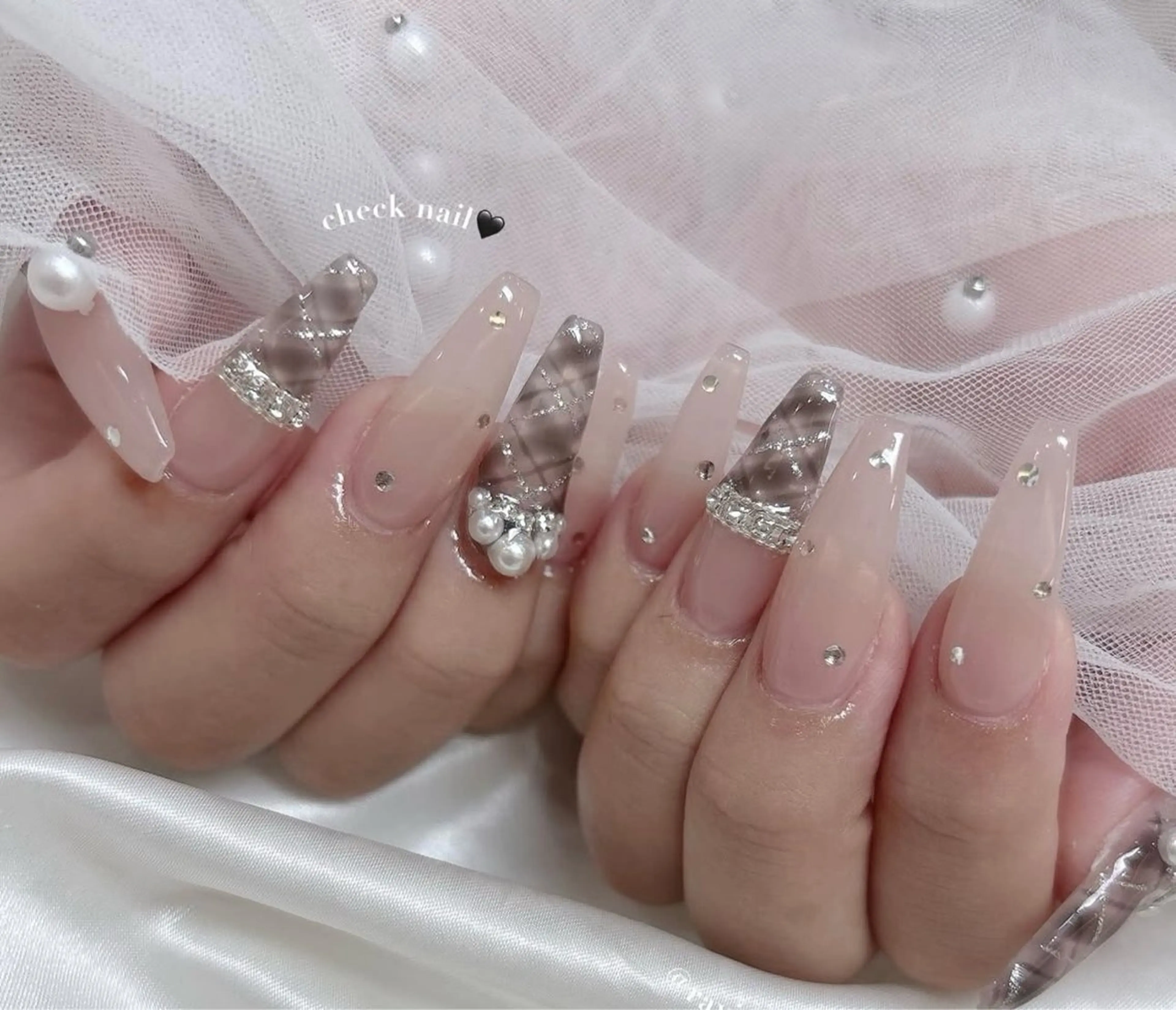 ネイル 韓国ネイル 持ち込み ニュアンスネイル ネイルチップ ハンドネイル TABI ANA.CHUOのネイルデザイン