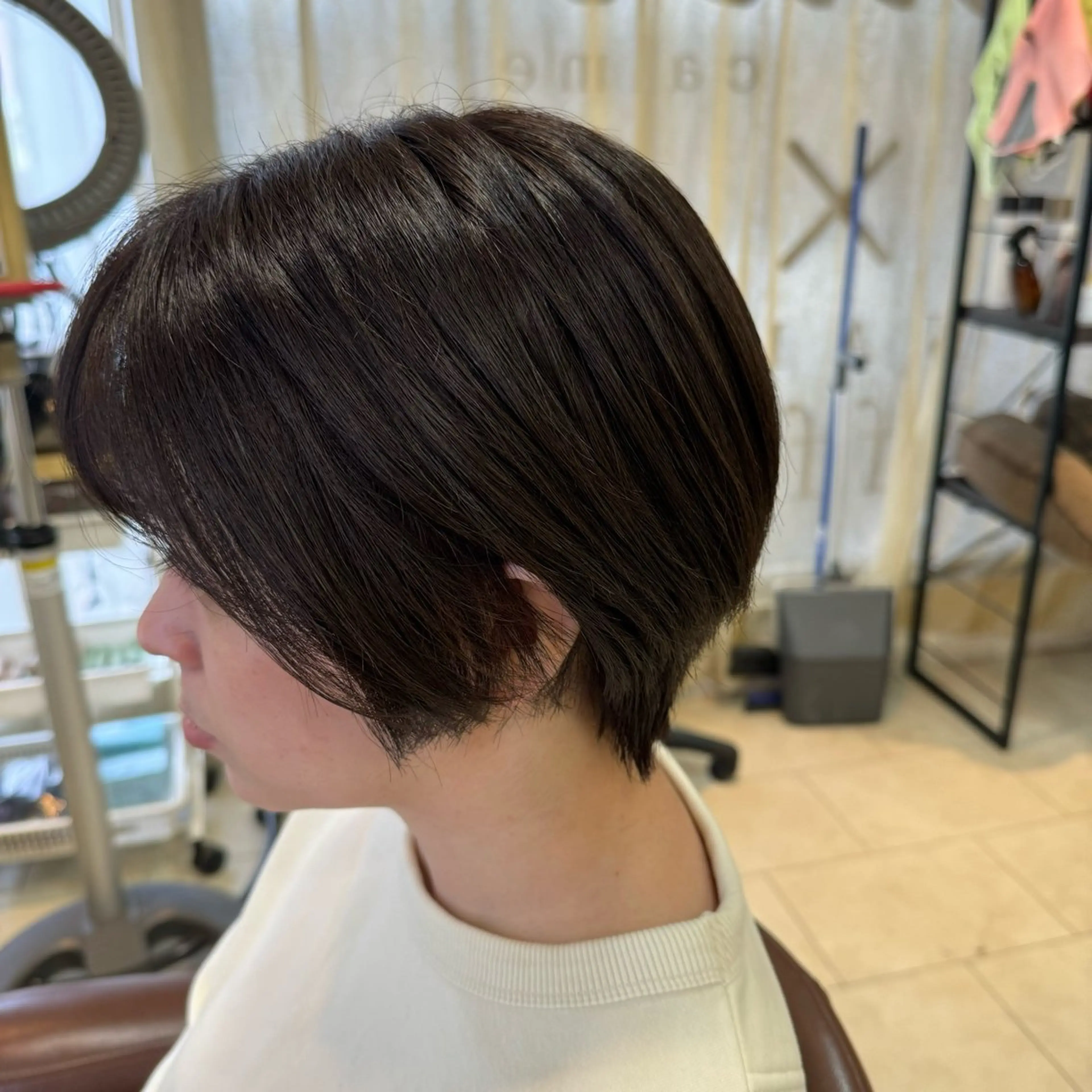 ショート カラー カット 西村 亜弥のヘアスタイル
