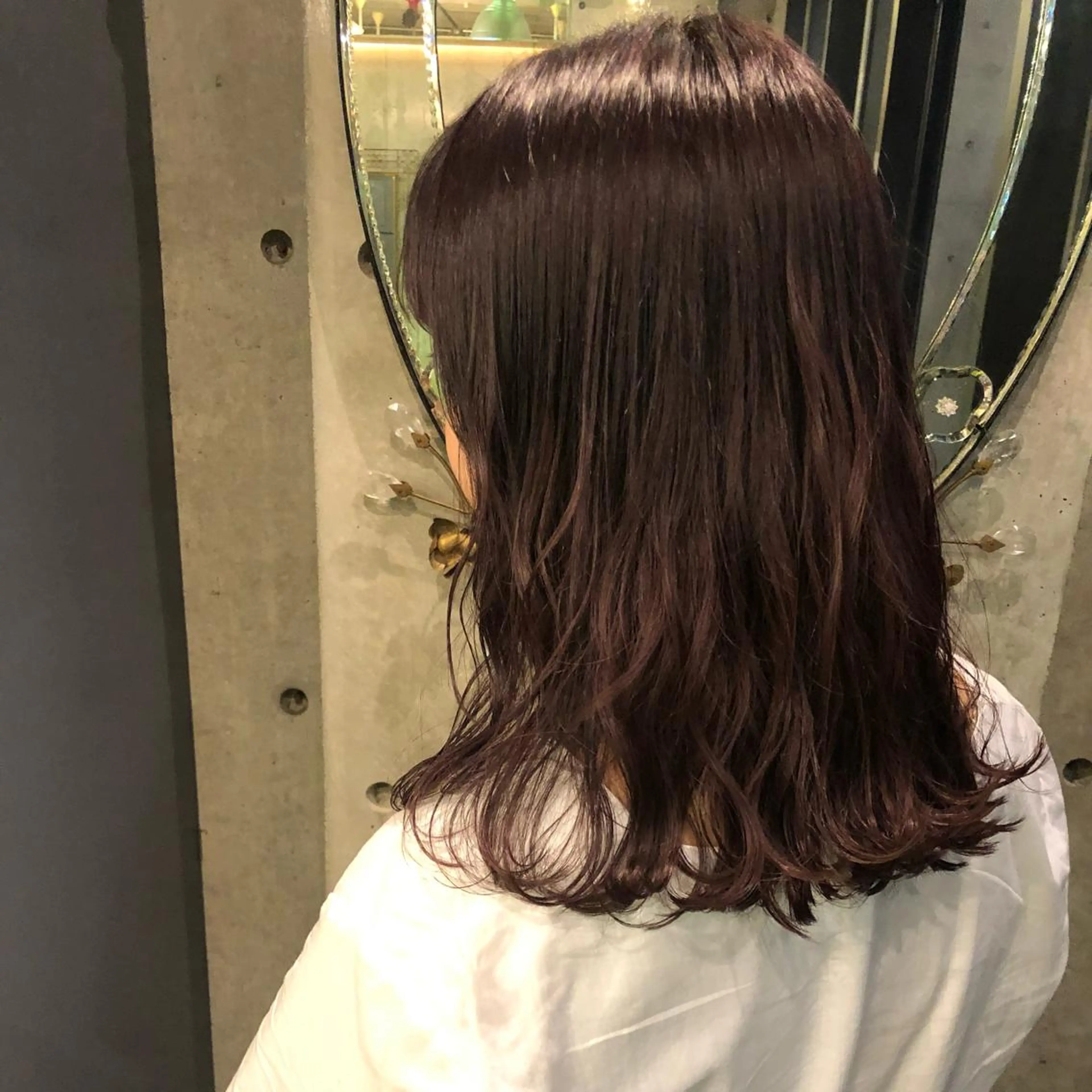 ミディアム カラー ヘアアレンジ ヘアカラー トリートメント ヘアセット ボブ｜韓国｜美髪矯正 ｜amika🌙のヘアスタイル