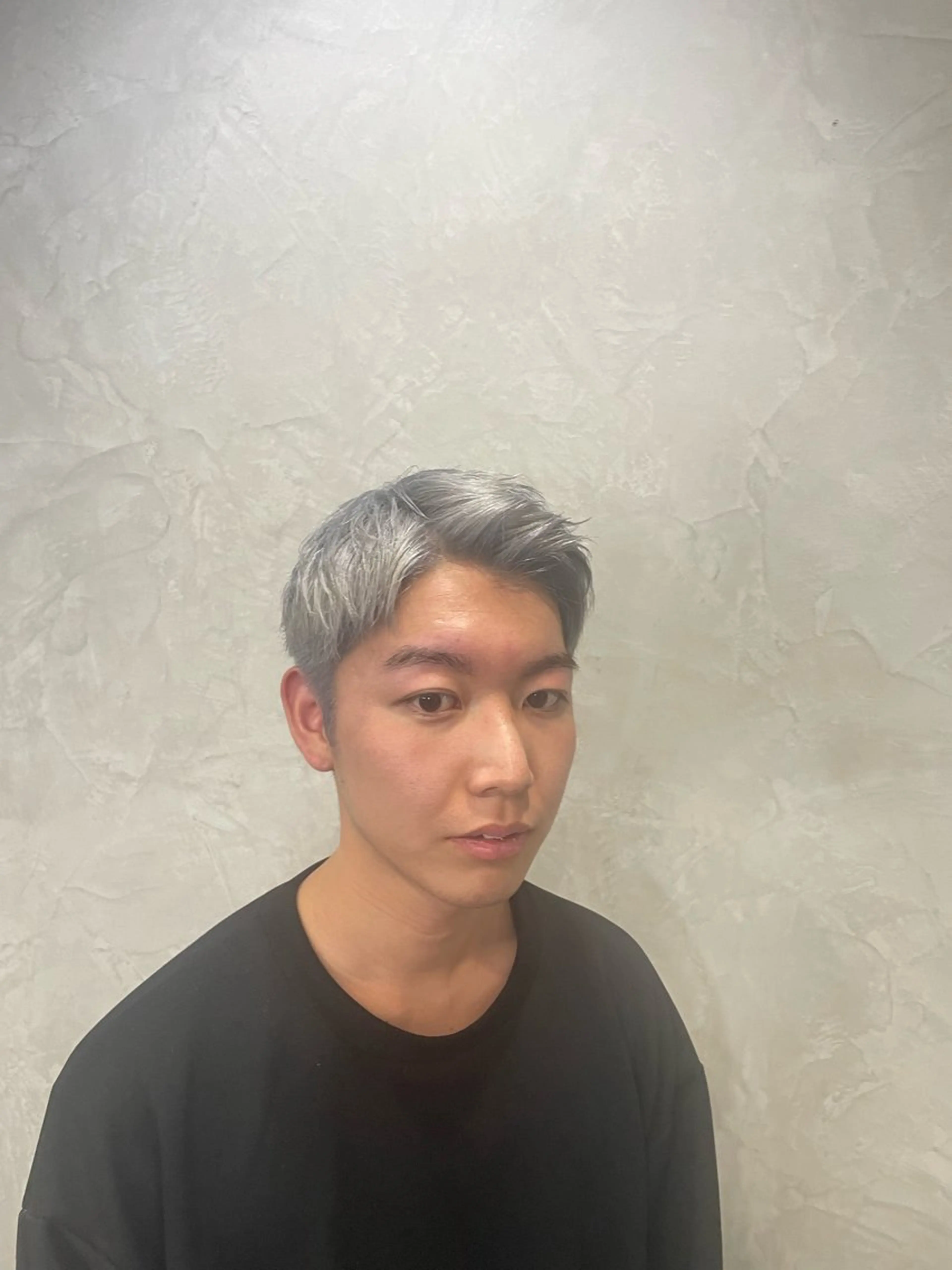 カラー メンズ シルバー MaisonHALU さくらのヘアスタイル
