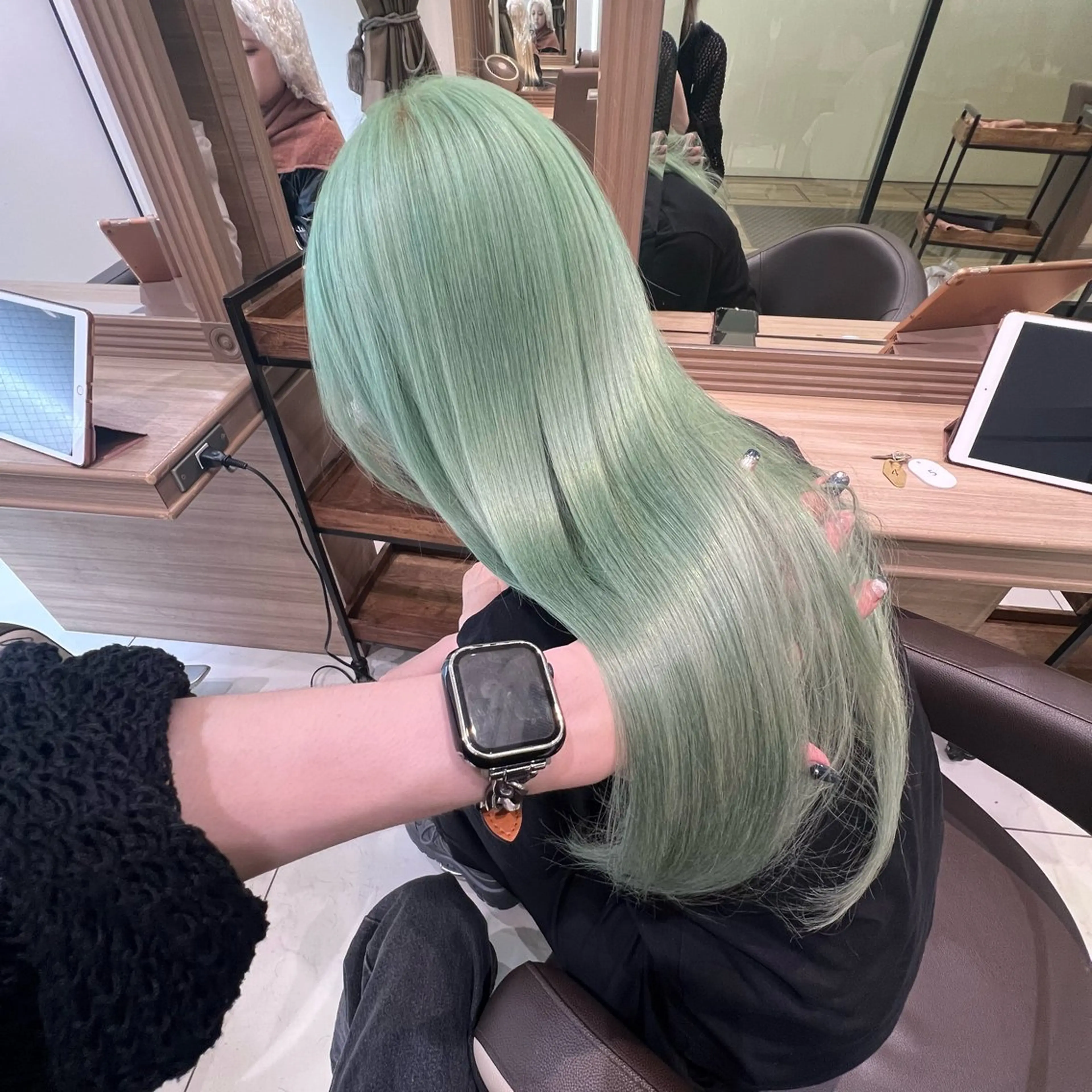 ロング カラー ヘアカラー トリートメント 艶髪ハイトーン 💎りゅうやのヘアスタイル