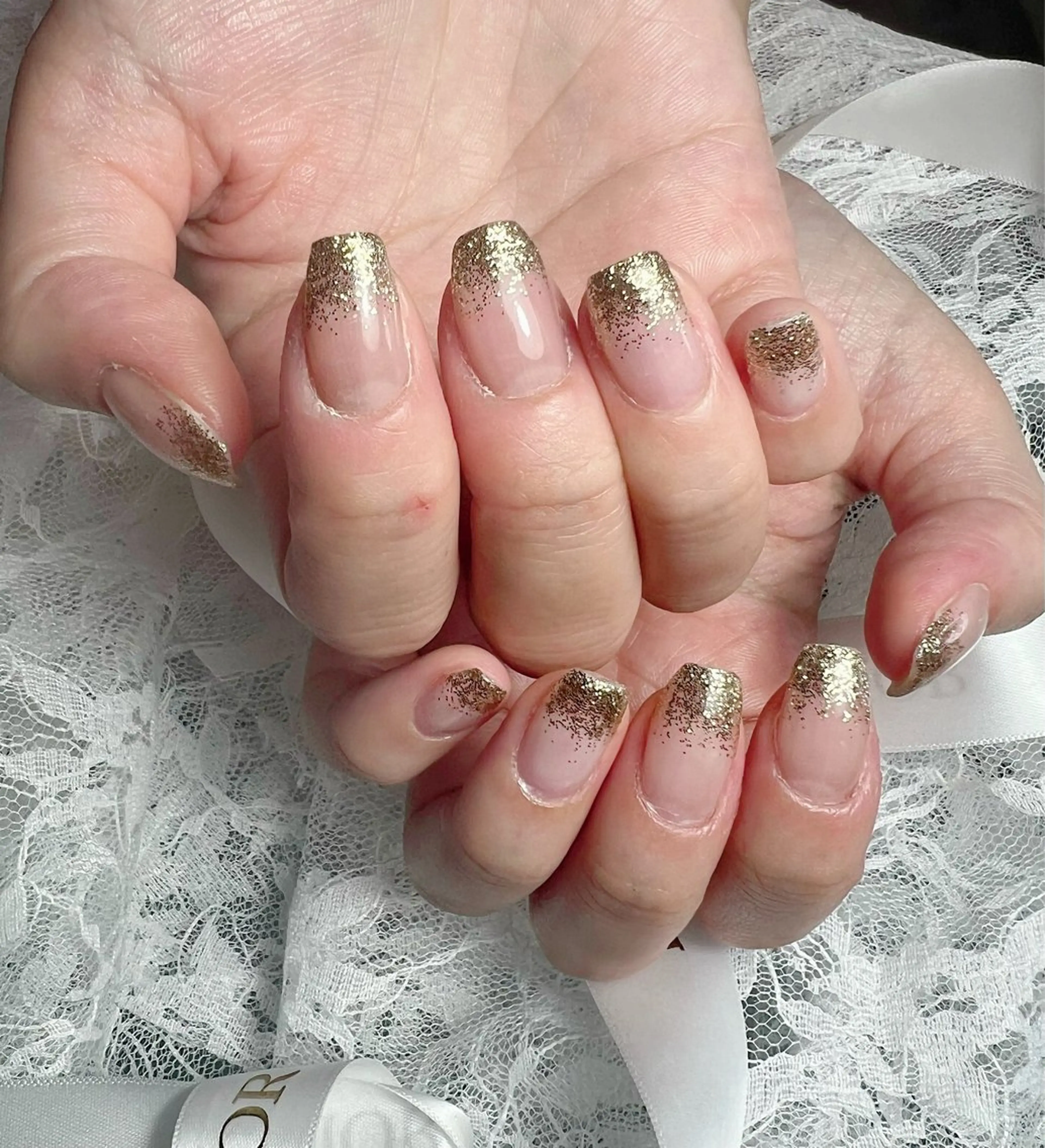ネイル ゴールド ラメ(グリッター) ラメグラデーション miku nail🦋のネイルデザイン