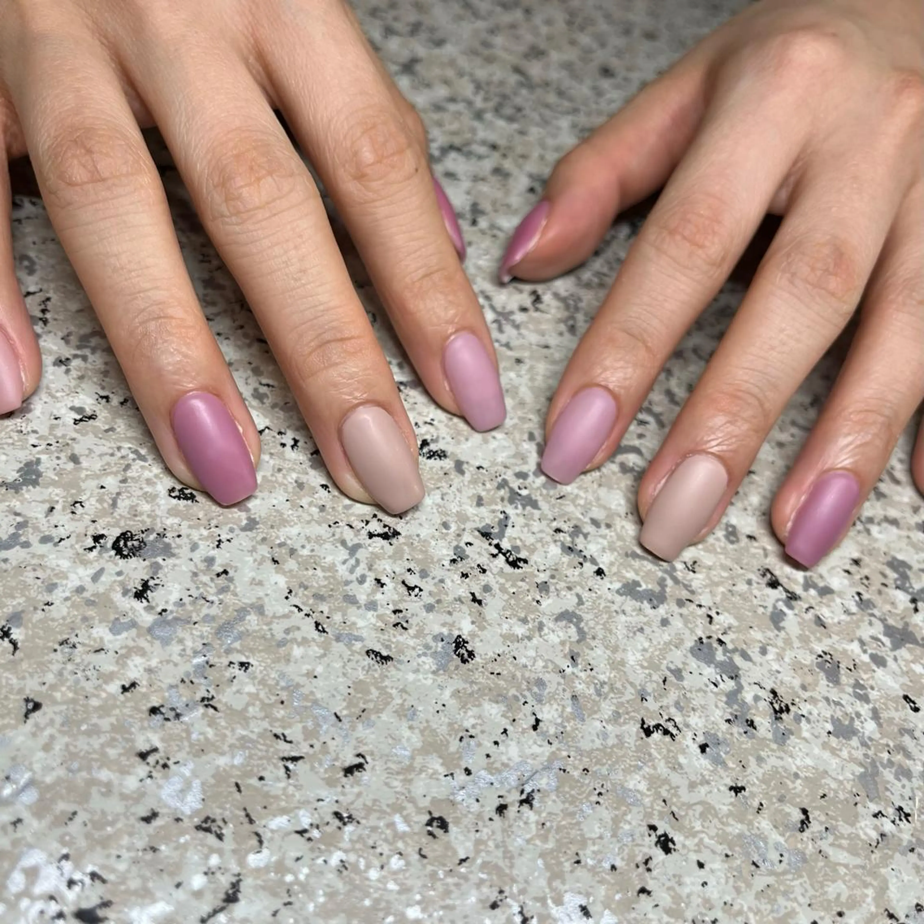 ネイル マットネイル nailsalon maluriのネイルデザイン