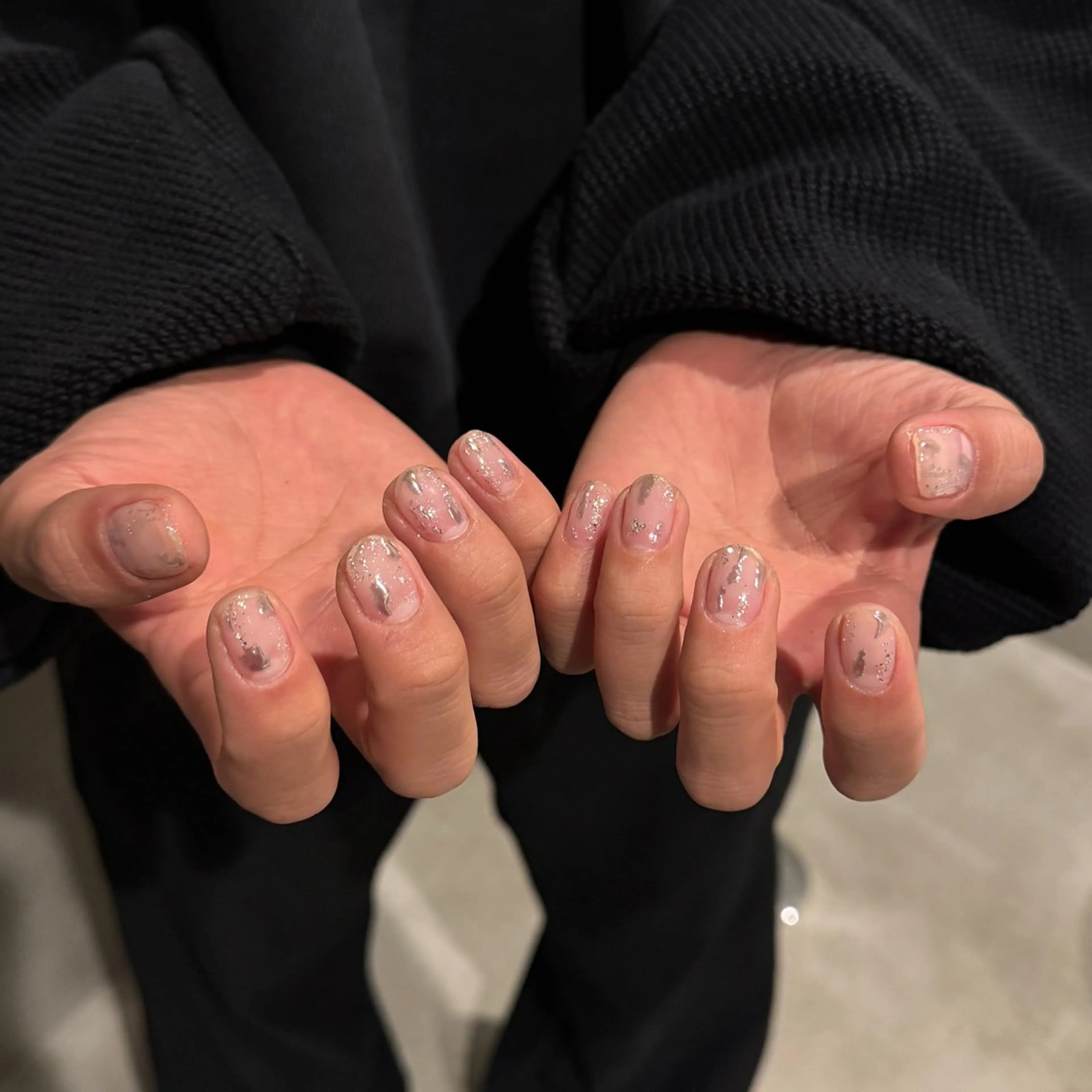 ネイル クリアネイル ハンドネイル 𝐫𝐚𝐢 𝐧𝐚𝐢𝐥の眉毛・アイブロウイメージ