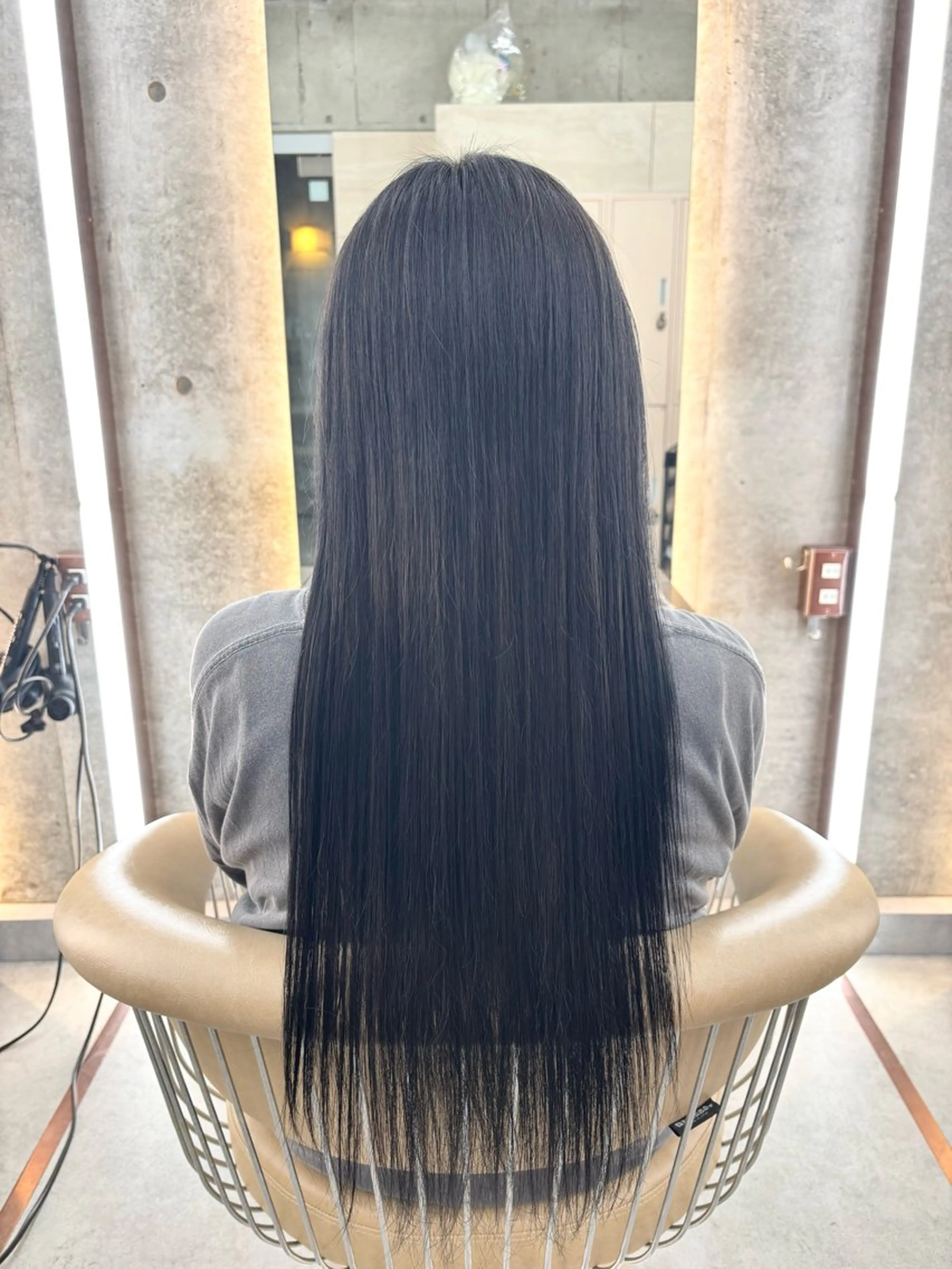 ロング ヘアカラー トリートメント 艶カラー/縮毛矯正 髪質改善/ 渡邊莉玖のヘアスタイル