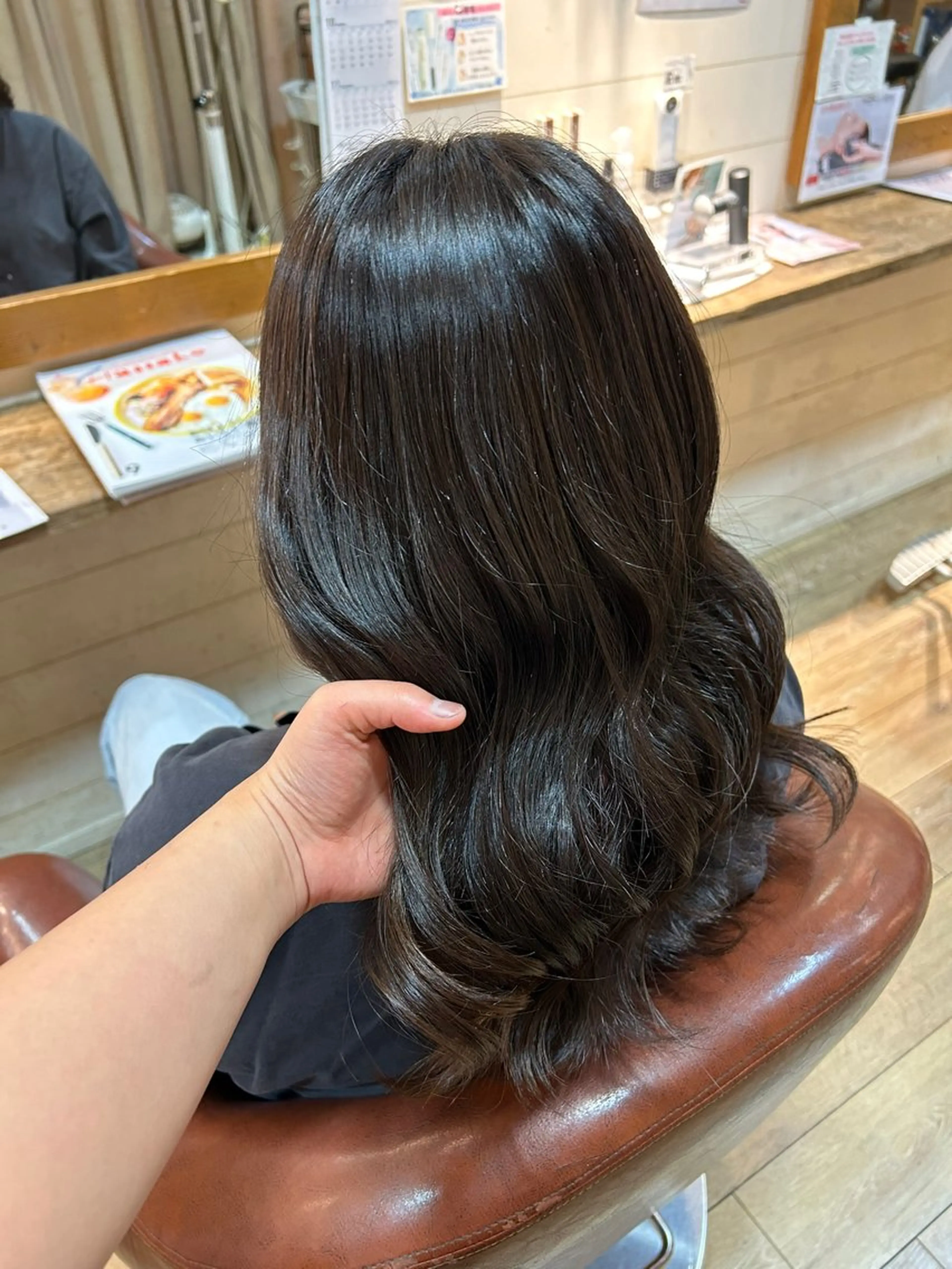 ミディアム 松永 直子のヘアスタイル