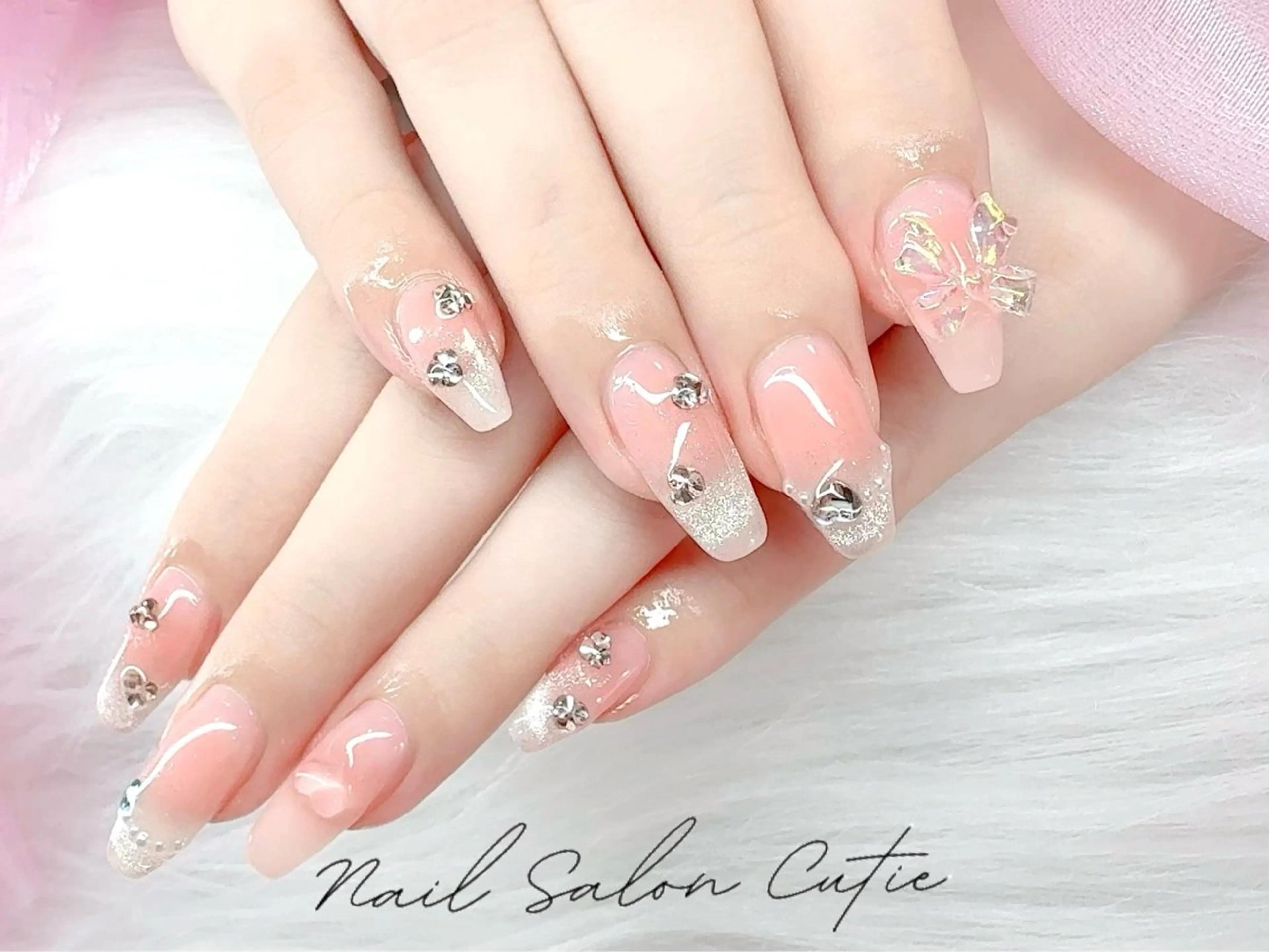 ネイル フットネイル ジェルネイル ハート 韓国ネイル マグネットネイル ハンドネイル ハンドケア 池袋東口cutie 爪形成ワンホンネイルのネイルデザイン