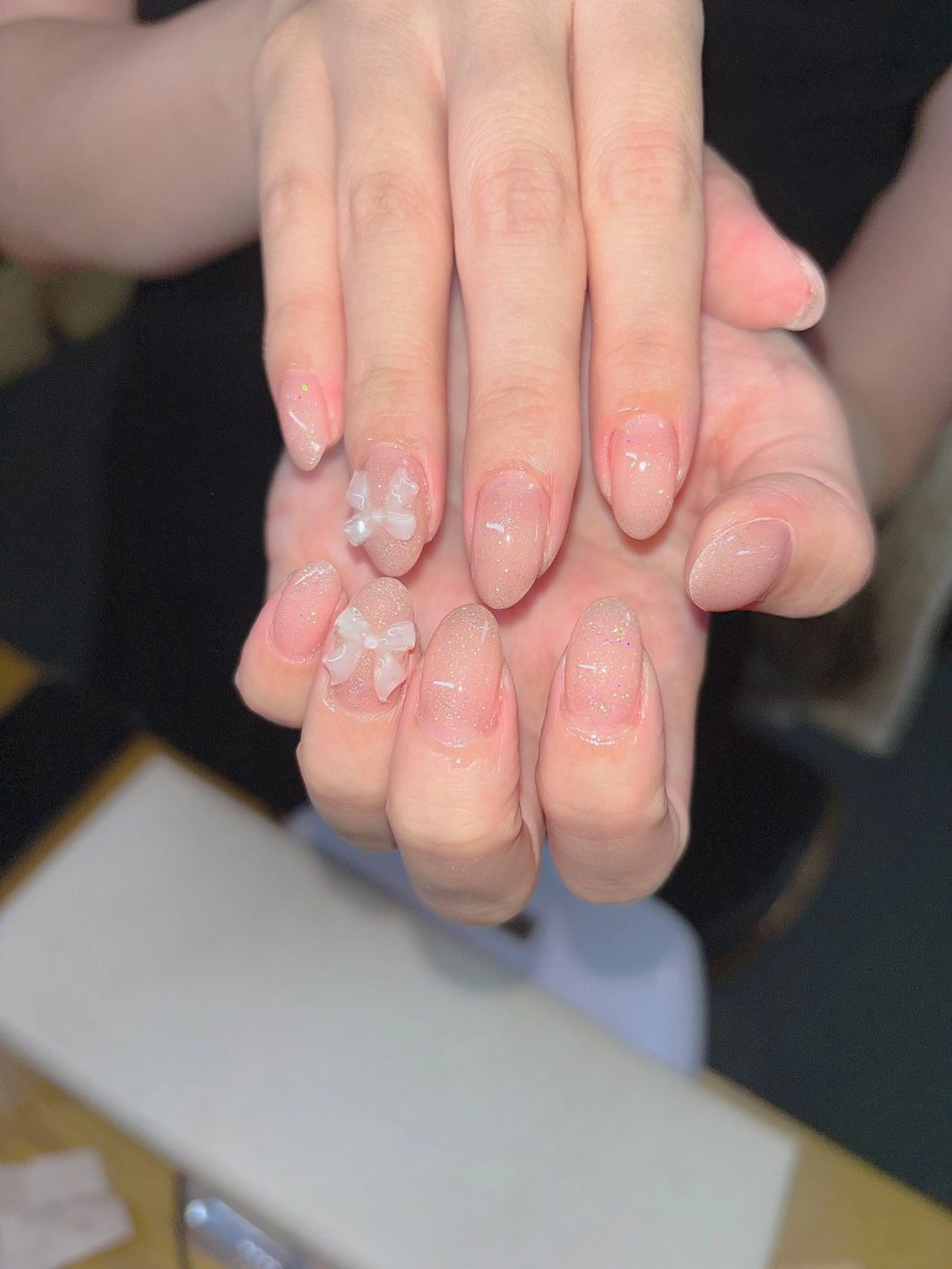 ネイル キラキラネイル ラメ(グリッター) オフィスネイル ワンカラーネイル シンプルネイル ハンドネイル ハンドケア 🎀NAIL🎀 AI🪄︎︎◝✩のネイルデザイン