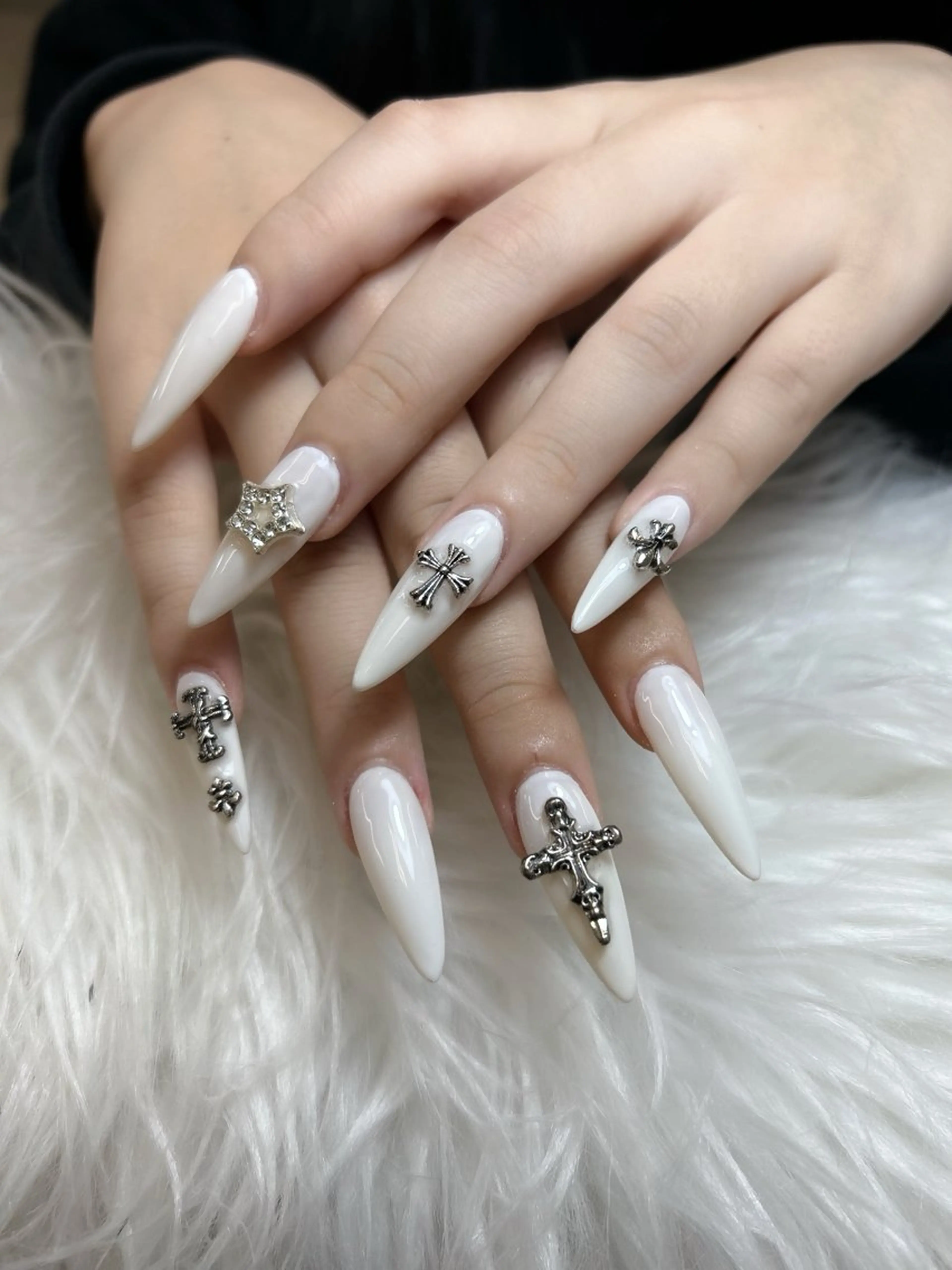 ネイル アートネイル オーロラネイル チークネイル 長さ出し フットネイル Chan nailsのネイルデザイン