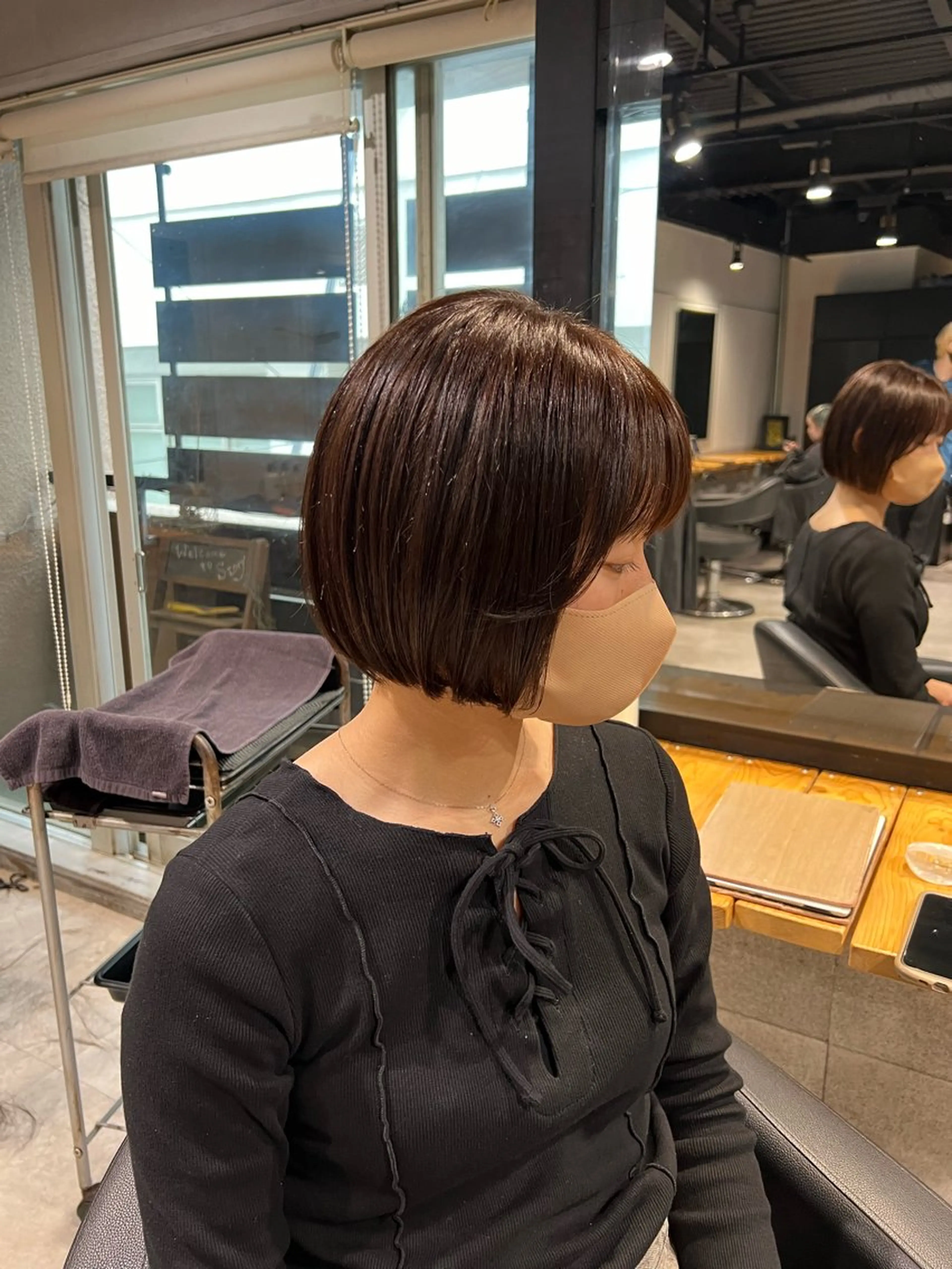 ショート カラー ブラウンカラー ボブ カット ヘアカラー トリートメント NANAMI🩵可愛 さ大人っぽさ韓国ヘアのヘアスタイル
