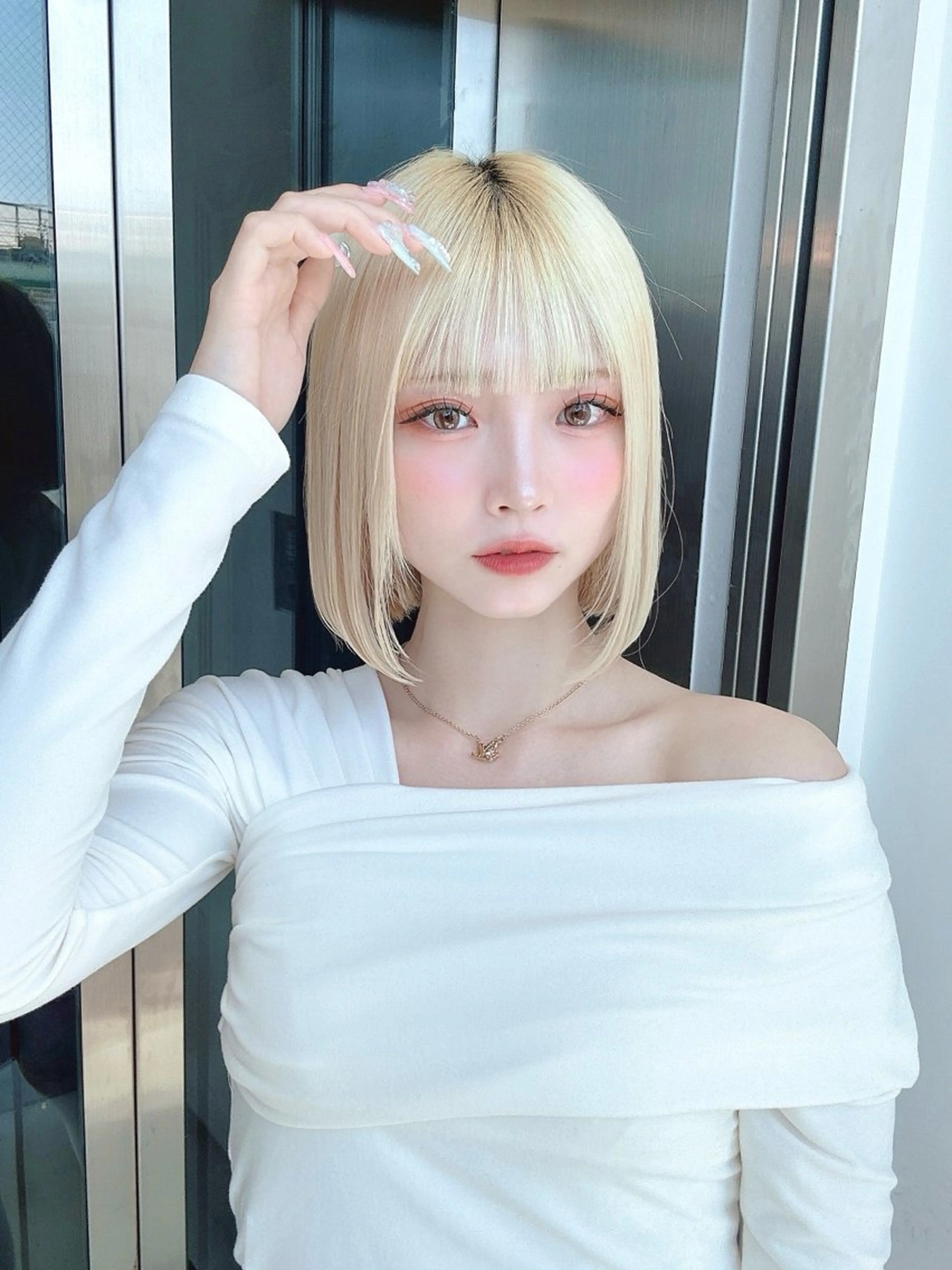 ショート カラー 切りっぱなしボブ ボブ くびれヘア くせ毛 髪質改善 カット ヘアカラー 縮毛矯正 トリートメント ボブ/韓国ヘア/縮毛 /髪質改善💠翔平のヘアスタイル