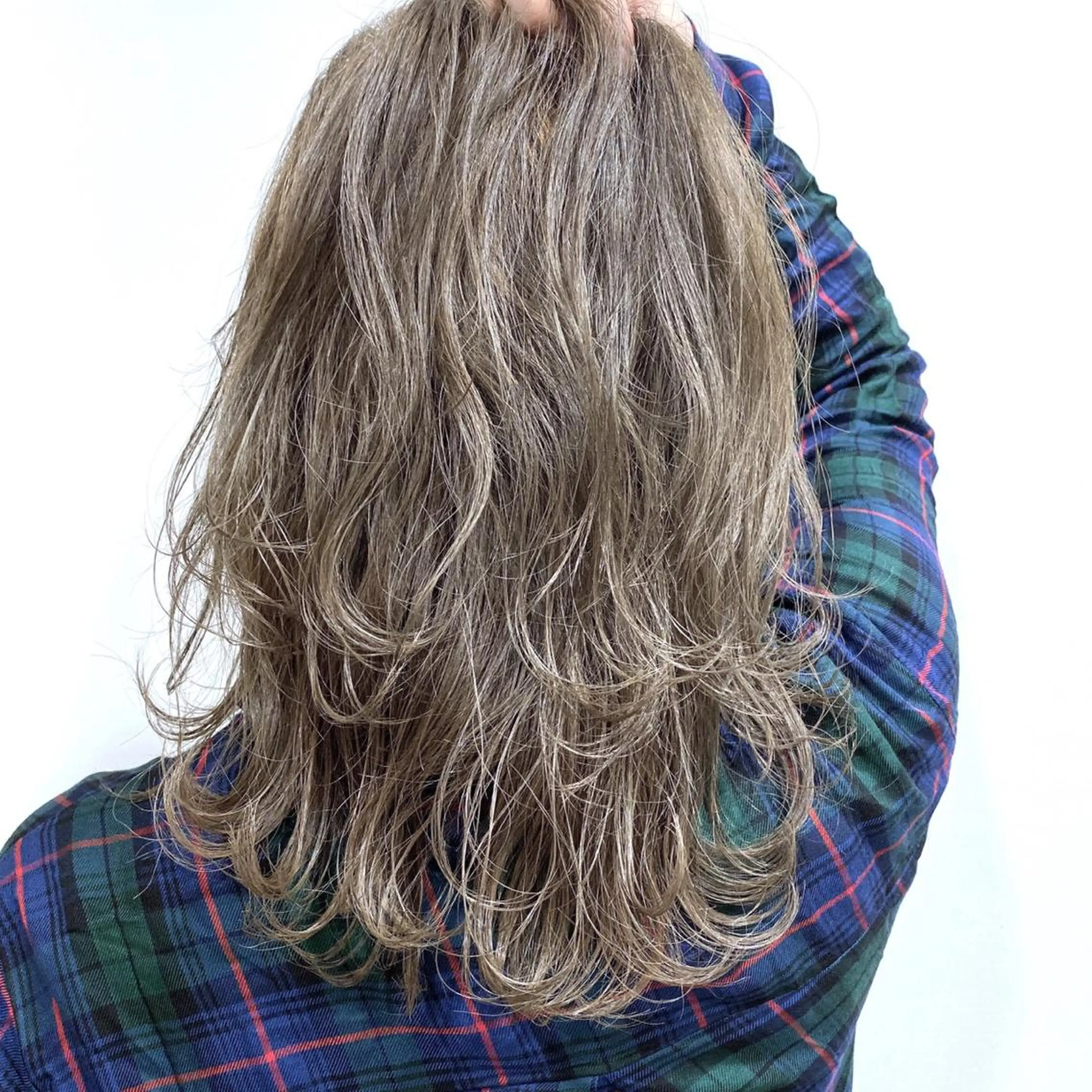 ロング カラー グランジヘア 無造作ヘアHYUGAのヘアスタイル