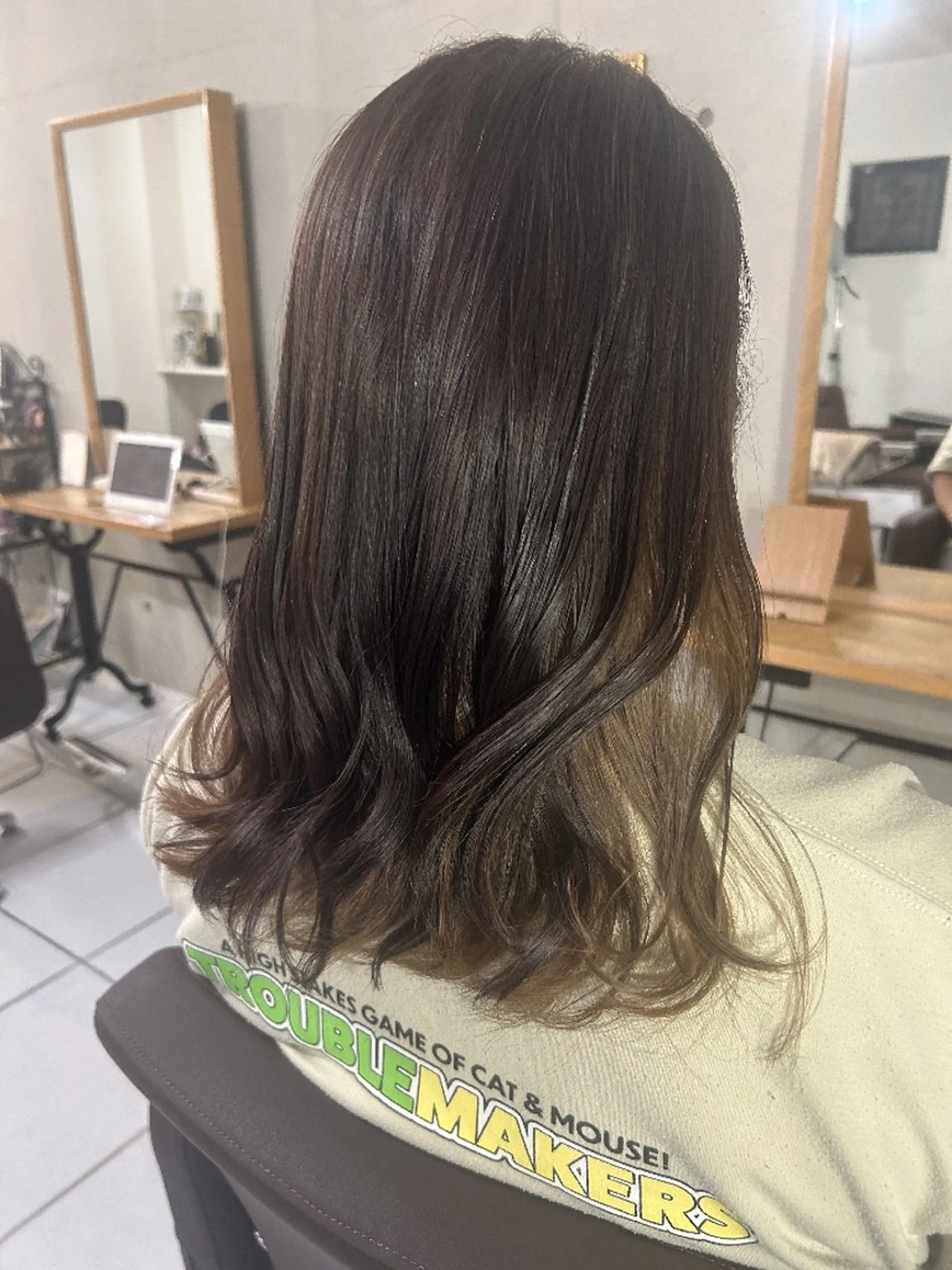 カラー セミロング ヘアカラー ma cherie 三浦直美のヘアスタイル