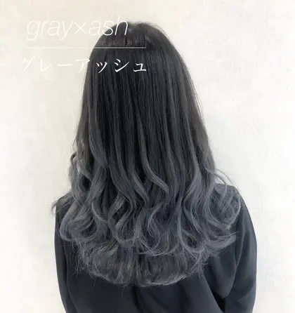 ヘアスタイル・髪型カタログ「グレーアッシュ 渋谷/エクステ