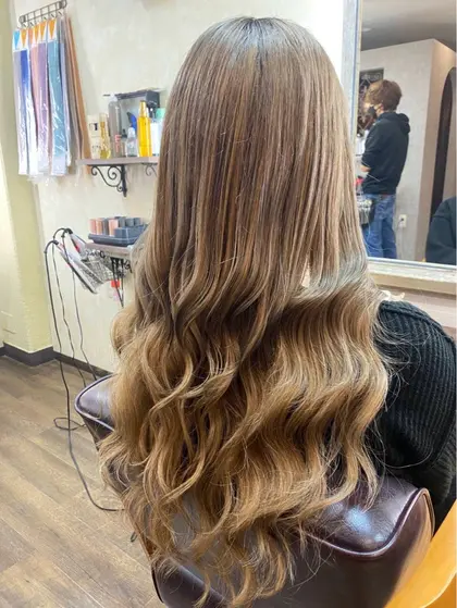 ヘアスタイル・髪型カタログ「オリーブベージュシールエクステ