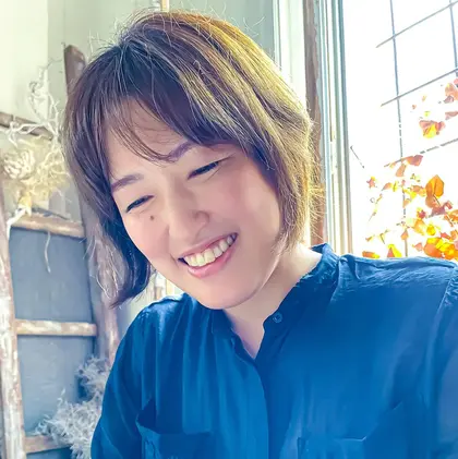 美容サロンカタログカタログ「低周波シミケアマシン