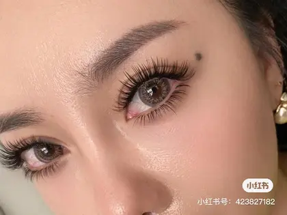 ボリュームラッシュ5Dつけまつげ ✔︎ 𝙑𝙊𝙇𝙐𝙈𝙀 𝙇𝘼𝙎𝙃 ボリュームラッシュ 4d designで