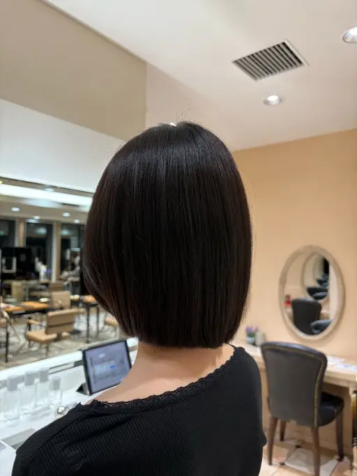 新宿店『10月13日』🍒ボブカット限定カットモデル🍒(段差をつけないボブ)トリートメント+プチマッサージつき💠