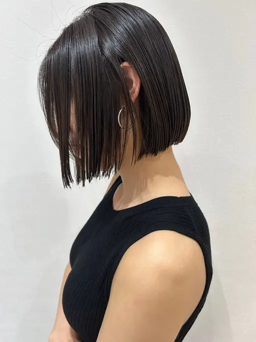 【ボブにカットしてスタイリング簡単にしたい方】 艶髪ストレート(縮毛矯正)+カット