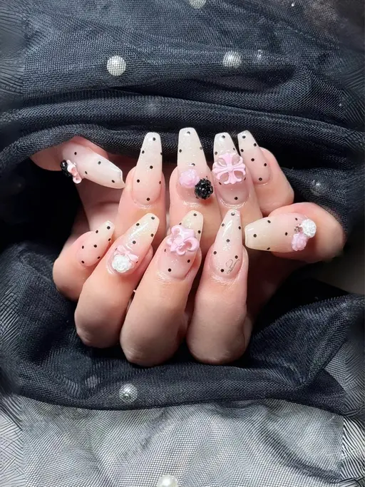 🩷🩵🍓ミニモでご予約様限定‼️ハンド💅🏻持ち込み90分アート‼️オフ込みOK🍒