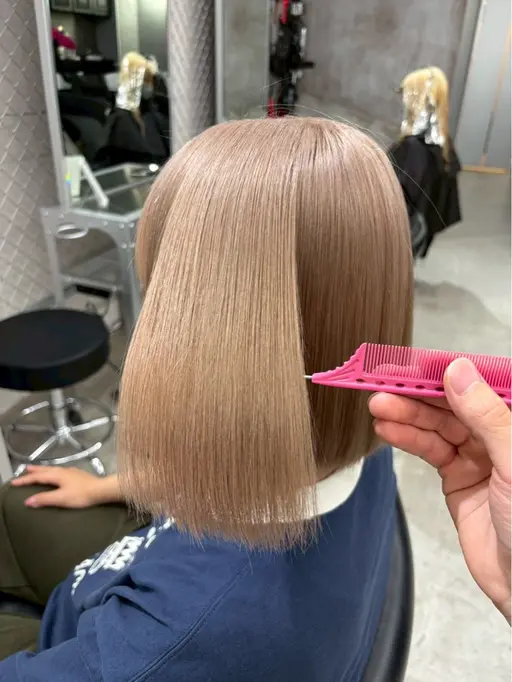 口コミを書いてくださる方限定★(2ヶ月以上)ブリーチリタッチ➕カラー➕トリートメント