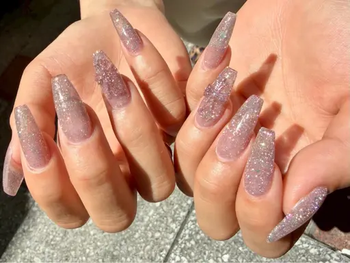 スカルプ並みの強度長さ出し❤️‍🔥ジェルチップアプレ✨ワンカラーorラメグラ💅✨【オフケア込み】