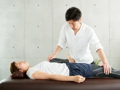 【肩こり特化】60分-全身揉みほぐし