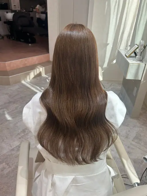 【人気No.1✨️】髪質改善うる艶カラー✨️+カット✂︎+トリートメント🫧