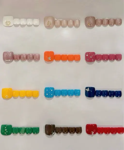 フットネイルワンカラーストーン付き、オフ有💅